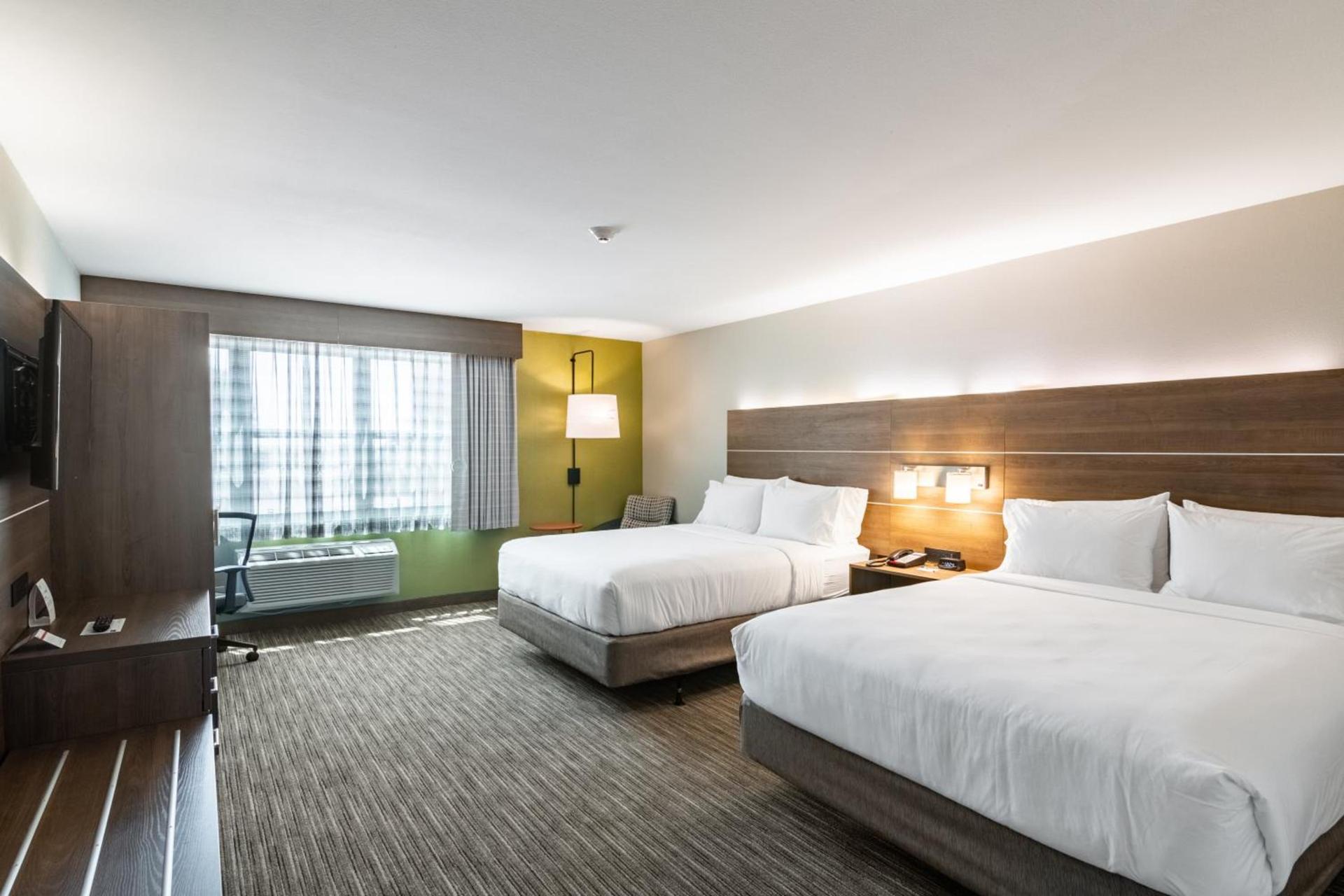 Holiday Inn Express & Suites Camarillo by IHG photo 19