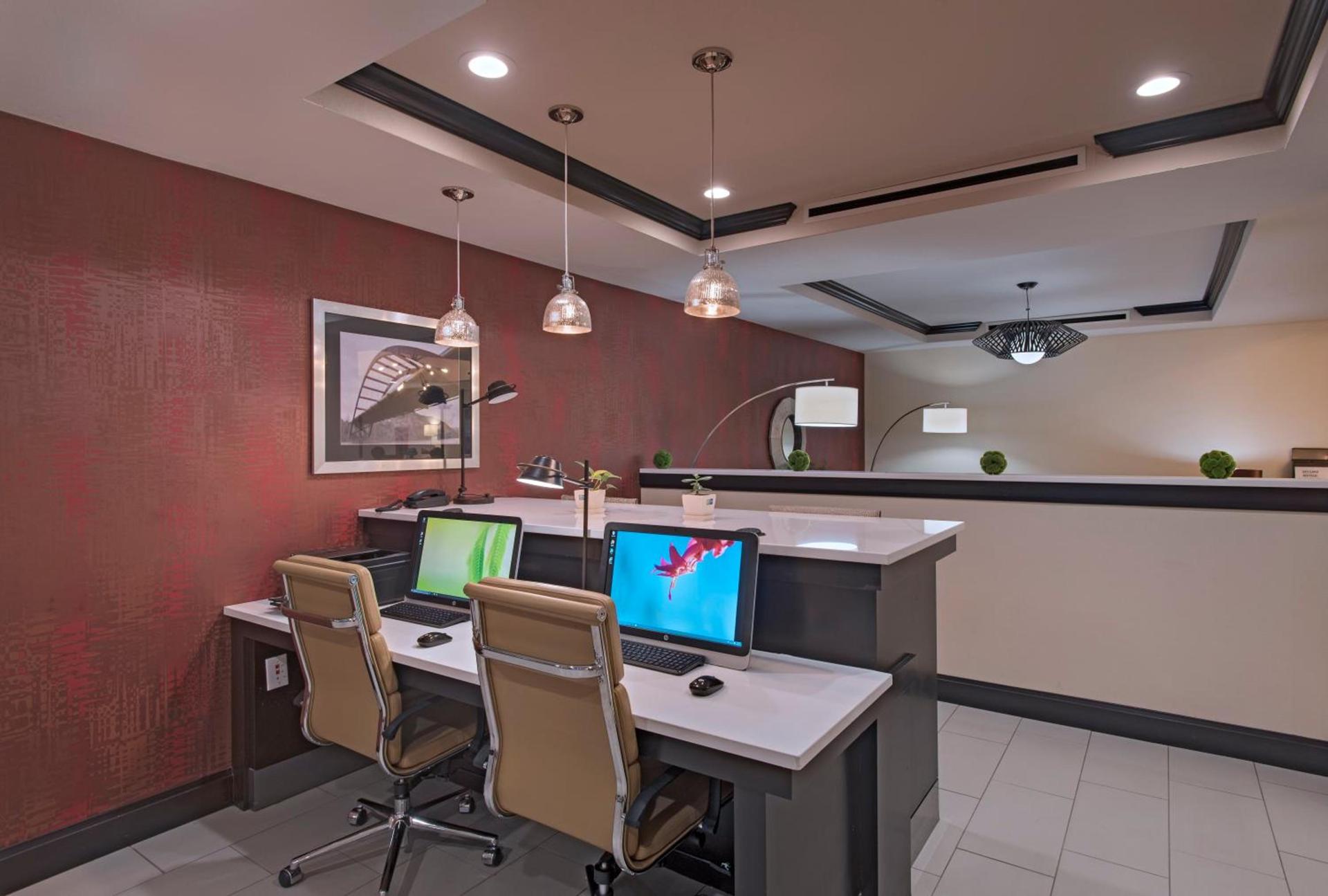 Holiday Inn Express & Suites Austin NW - Four Points by IHG photo 10