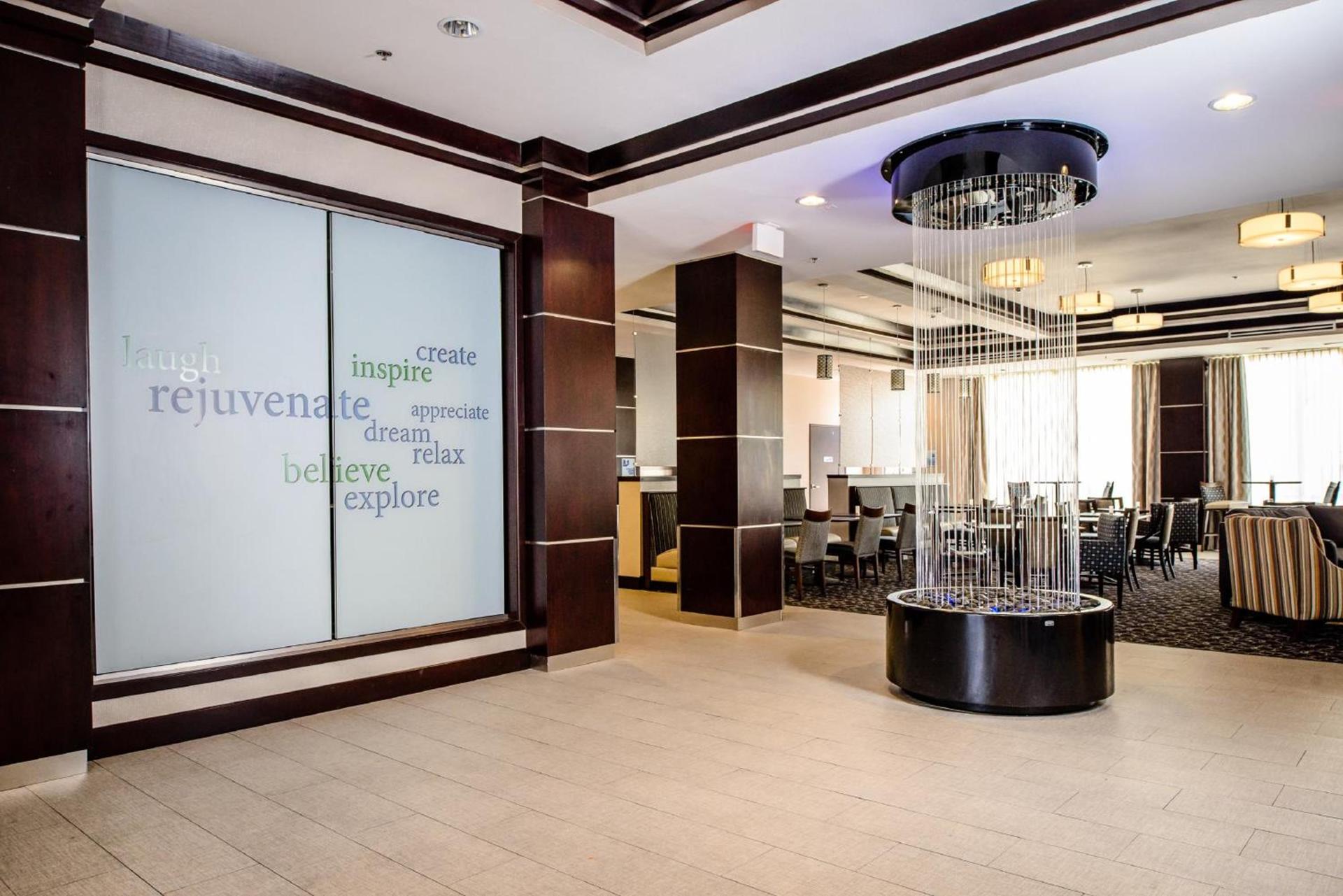 Holiday Inn Express Hotel & Suites Austin NW - Arboretum Area by IHG photo 4