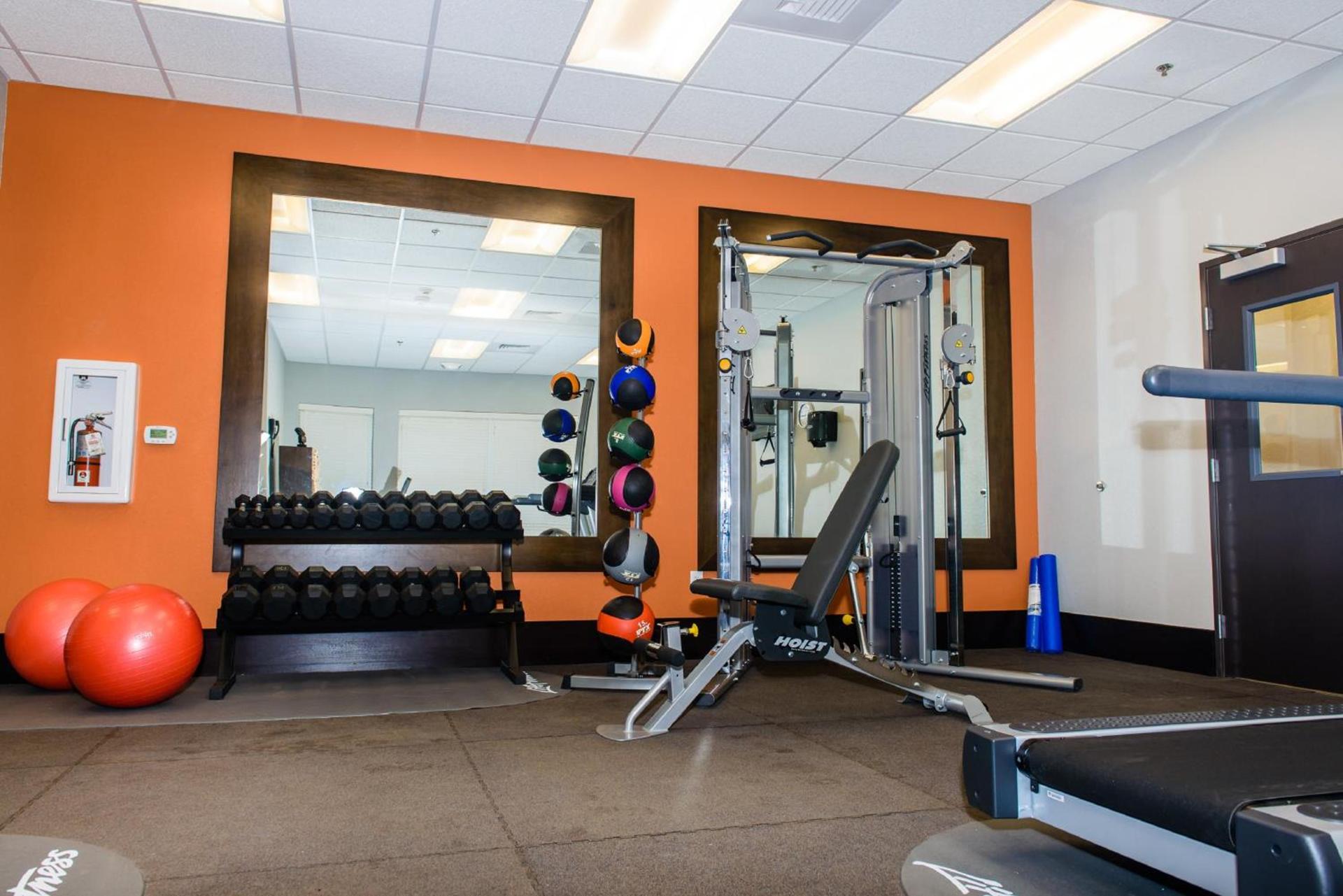 Holiday Inn Express Hotel & Suites Austin NW - Arboretum Area by IHG photo 16