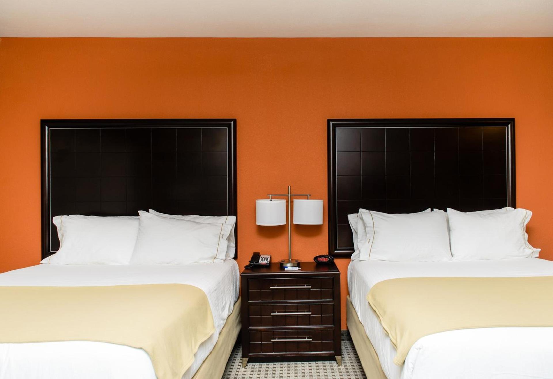Holiday Inn Express Hotel & Suites Austin NW - Arboretum Area by IHG photo 27