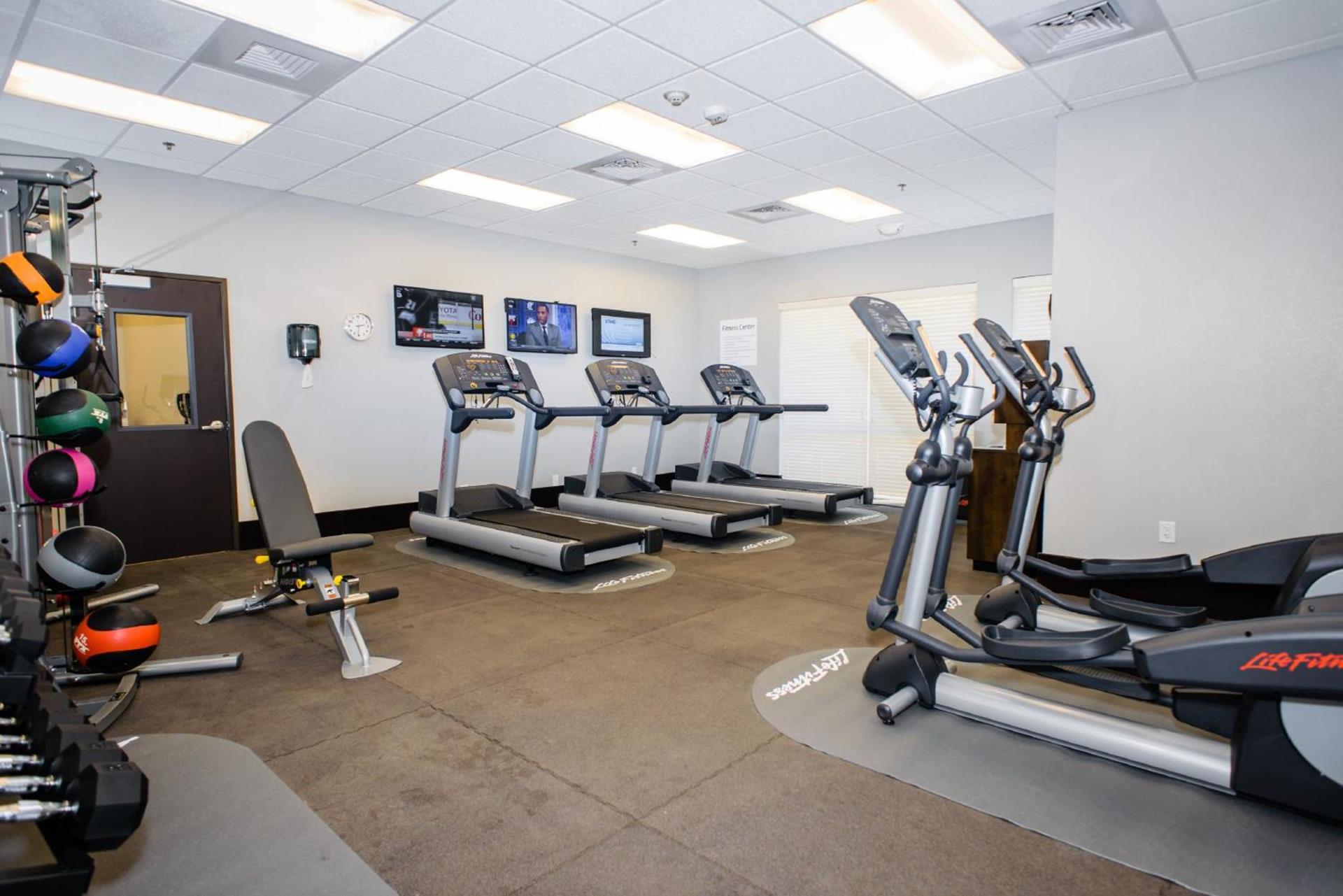 Holiday Inn Express Hotel & Suites Austin NW - Arboretum Area by IHG photo 19