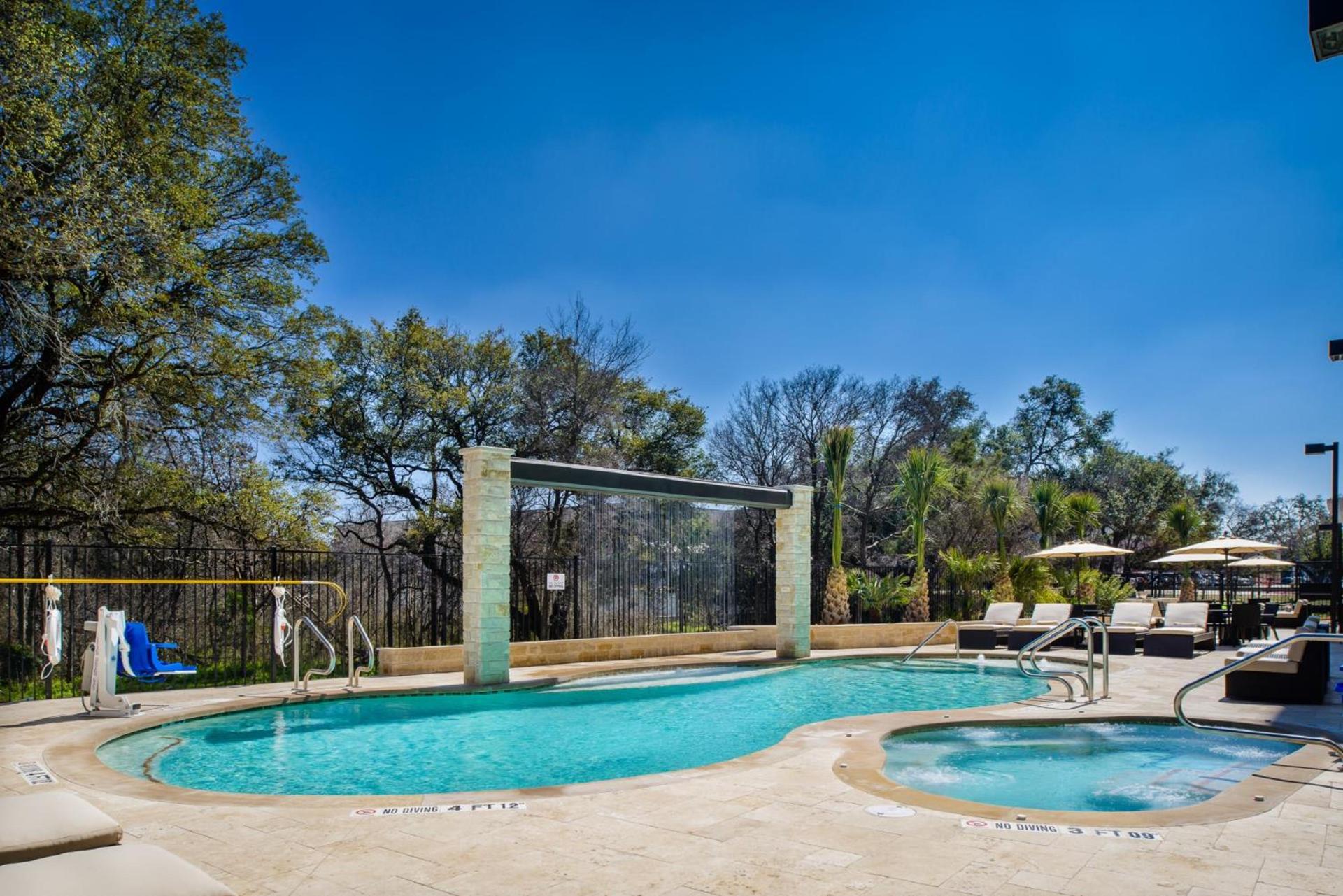 Holiday Inn Express Hotel & Suites Austin NW - Arboretum Area by IHG photo 11