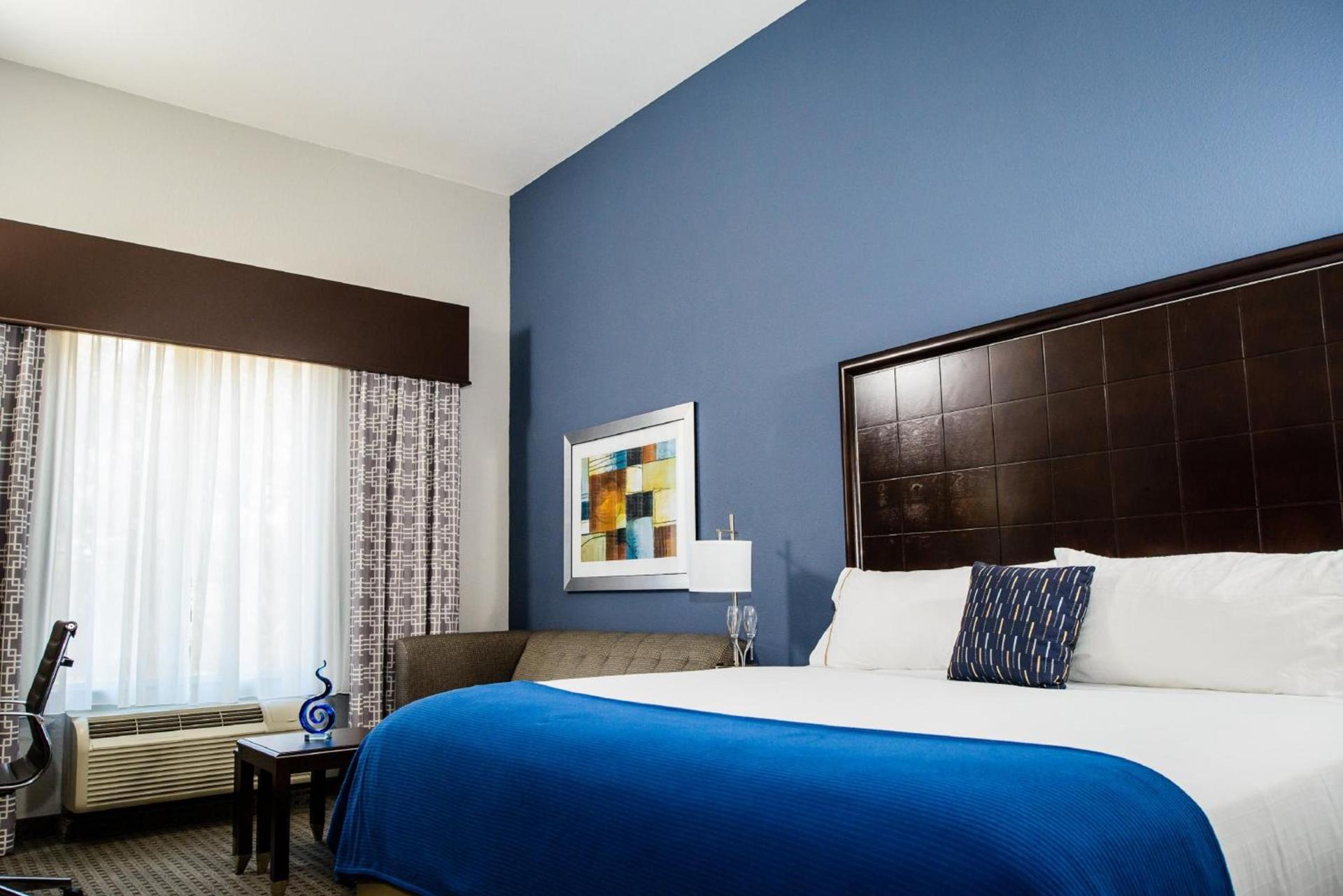 Holiday Inn Express Hotel & Suites Austin NW - Arboretum Area by IHG photo 23