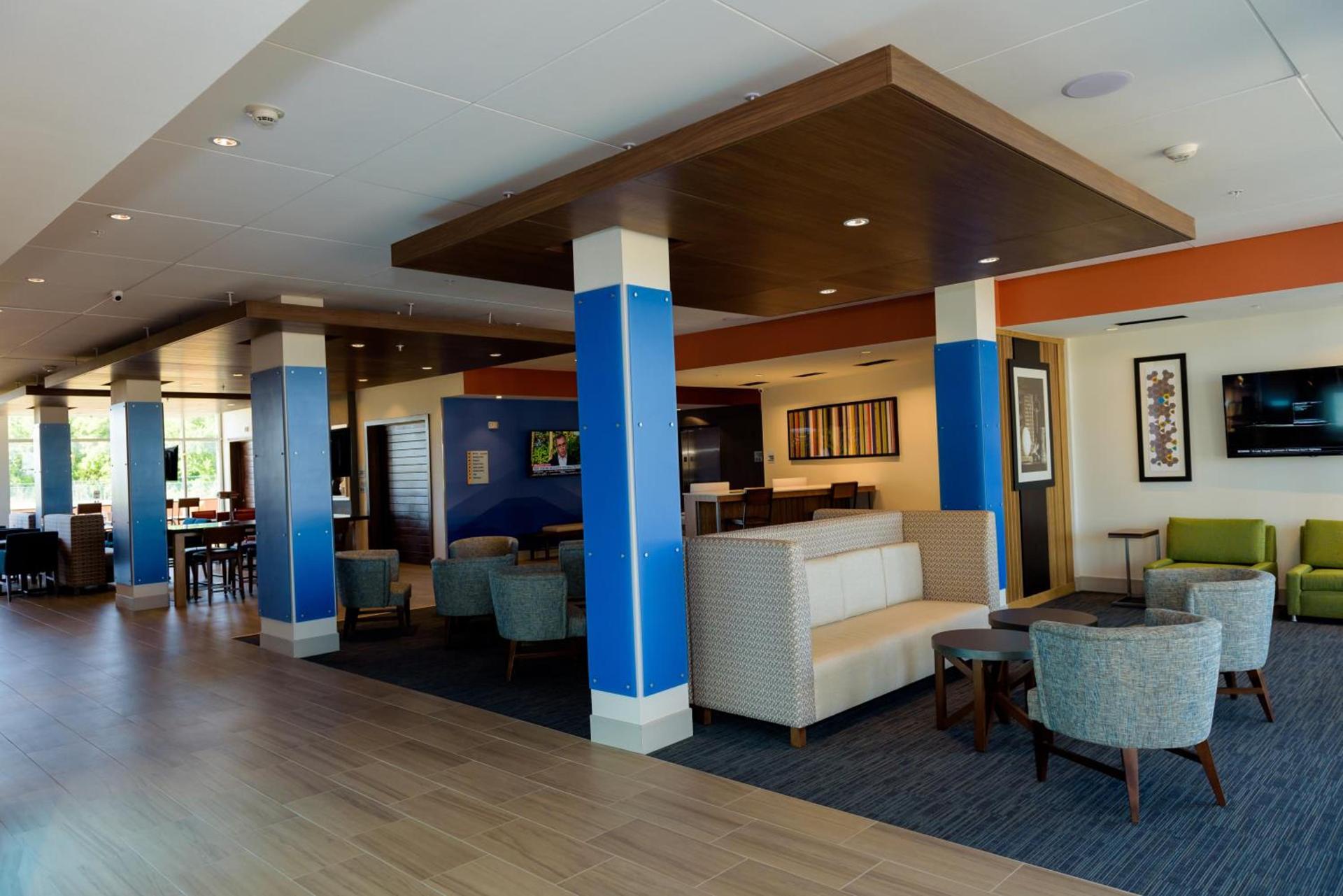 Holiday Inn Express & Suites McKinney - Frisco East by IHG photo 18