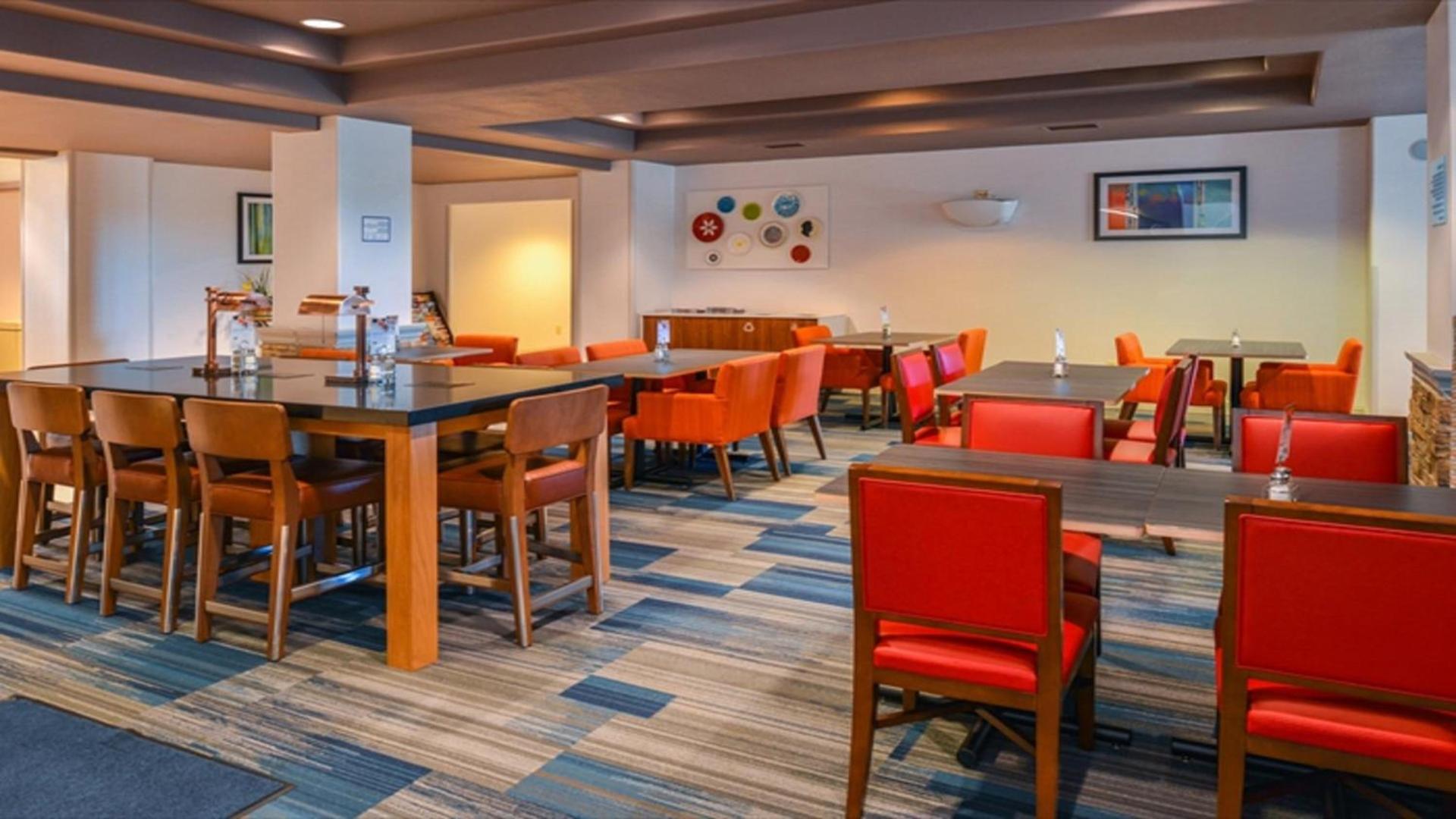 Holiday Inn Express Woodland by IHG photo 4