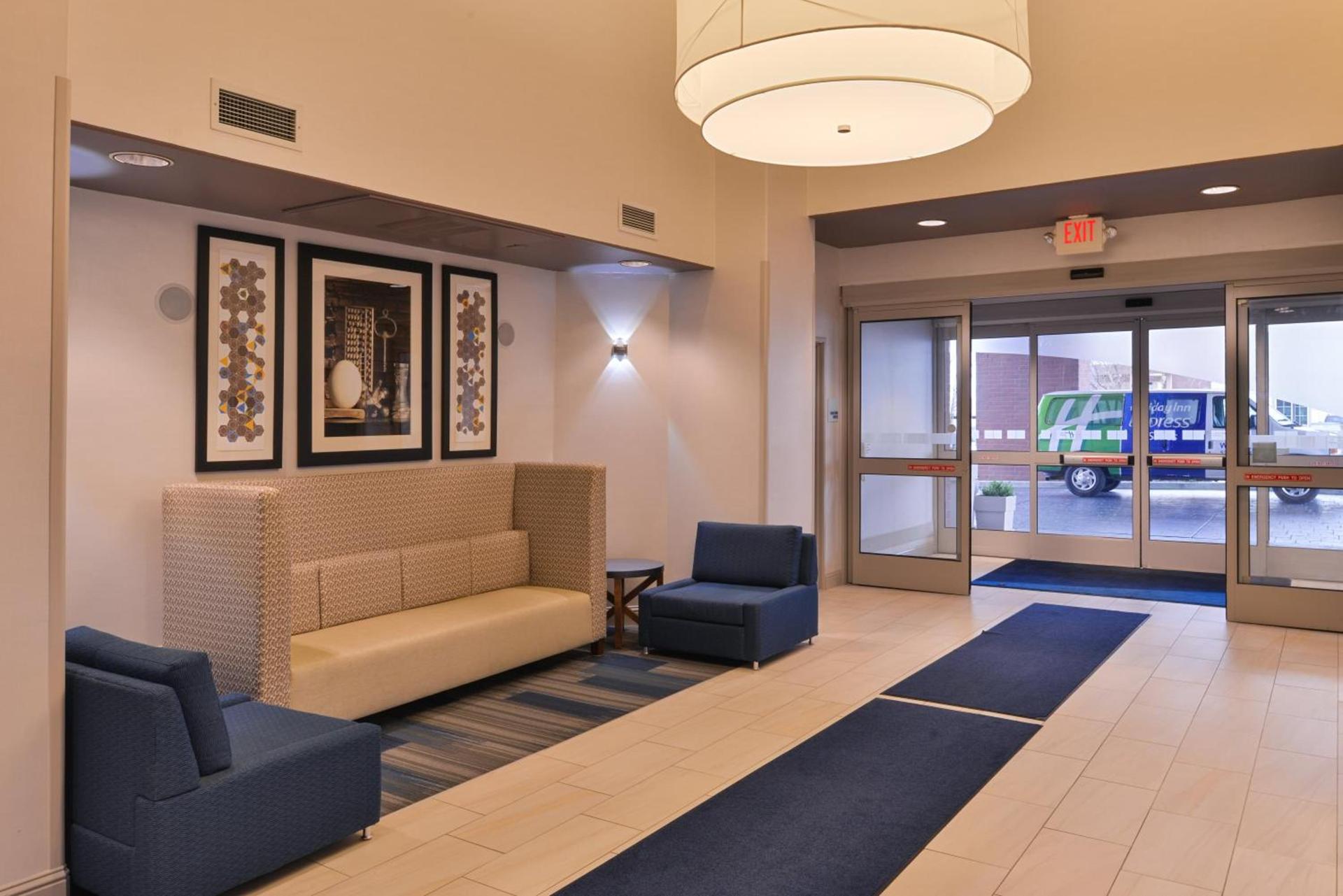 Holiday Inn Express Woodland by IHG photo 21