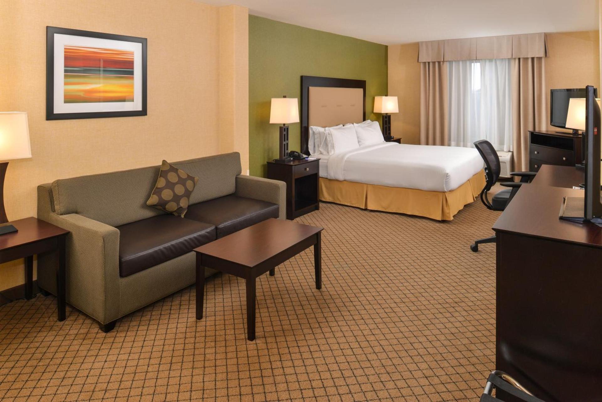 Holiday Inn Express Woodland by IHG photo 41