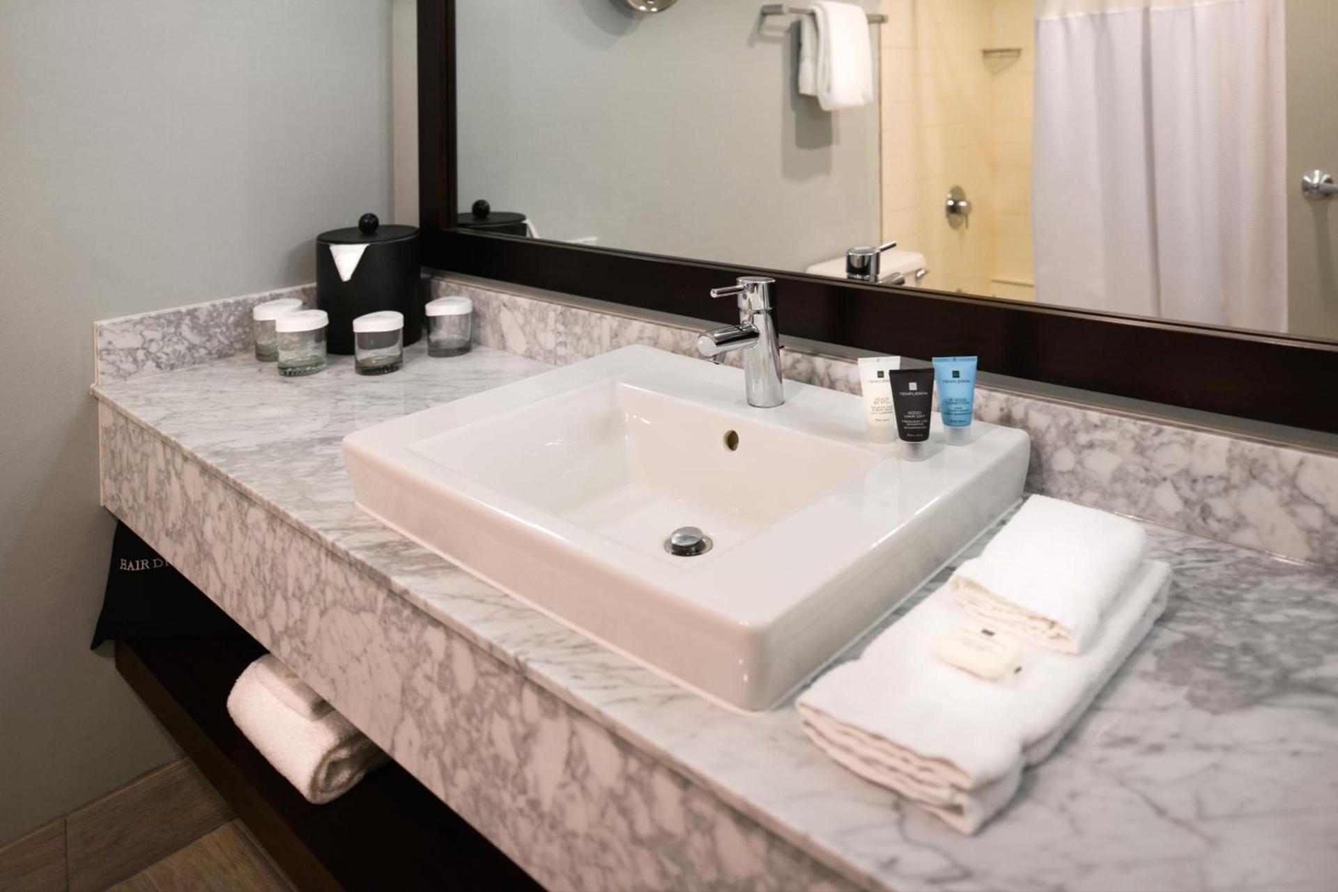 Crowne Plaza Springfield Convention Center by IHG photo 62