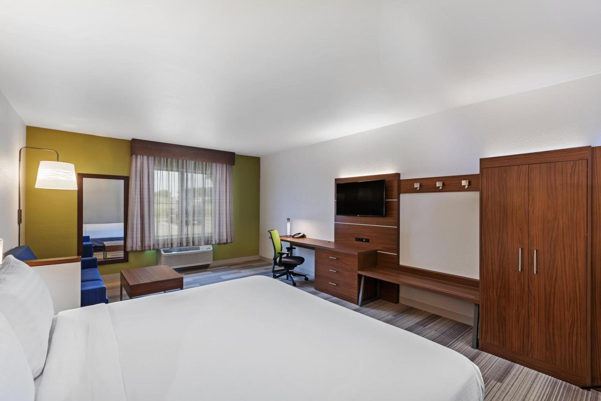 Holiday Inn Express Hotel & Suites Dallas Lewisville by IHG photo 42