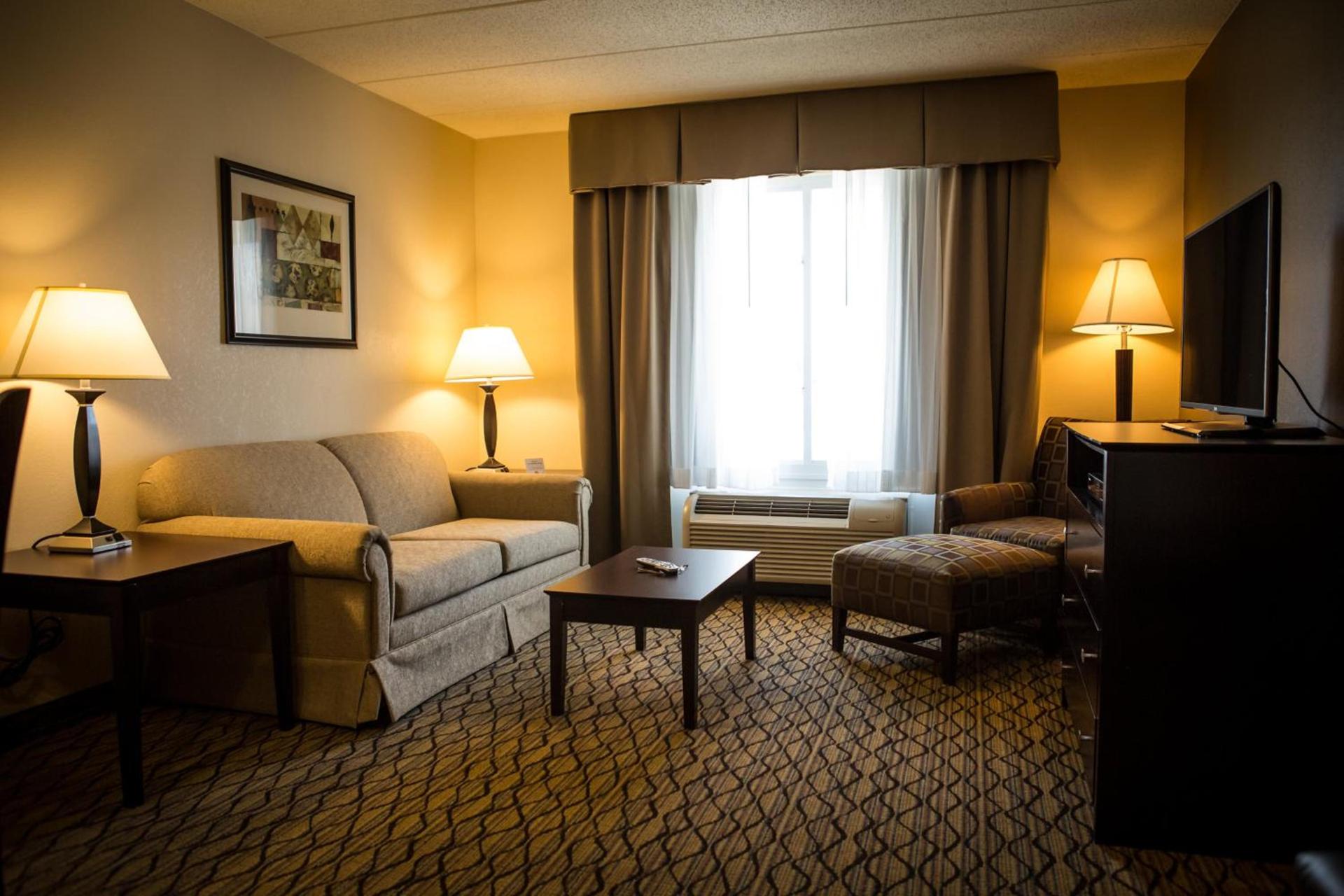 Holiday Inn Express Milford by IHG photo 12