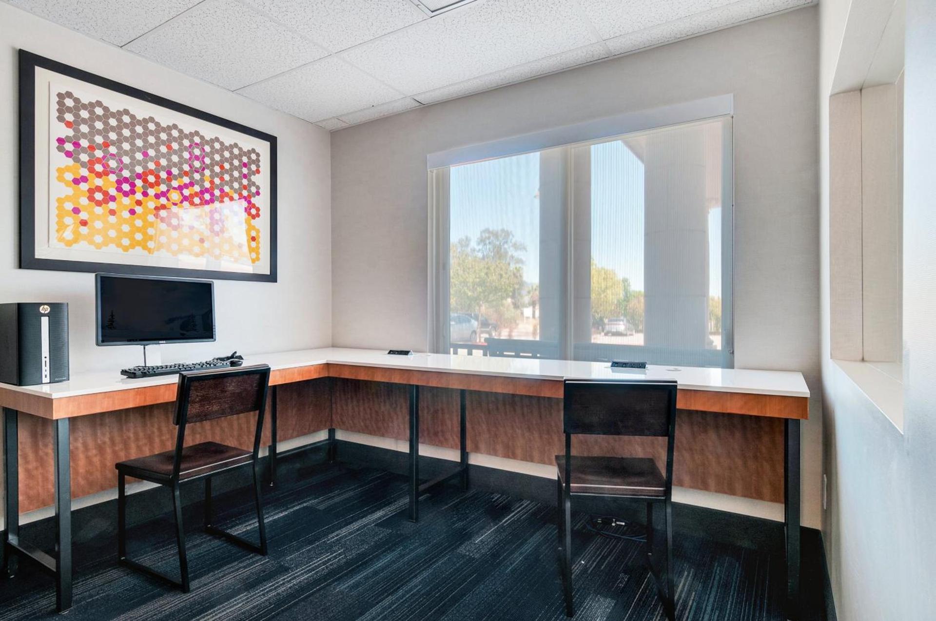 Holiday Inn Express Hotel & Suites Banning by IHG photo 6