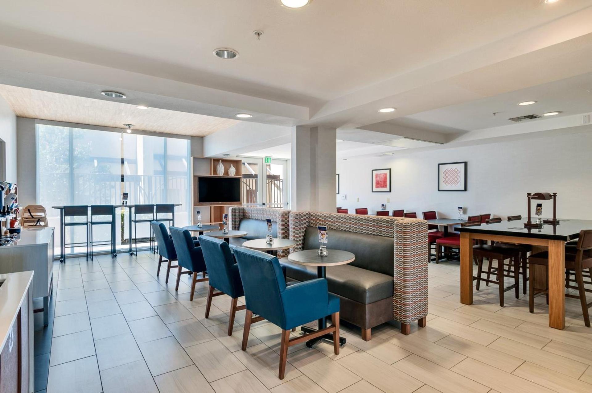 Holiday Inn Express Hotel & Suites Banning by IHG photo 10