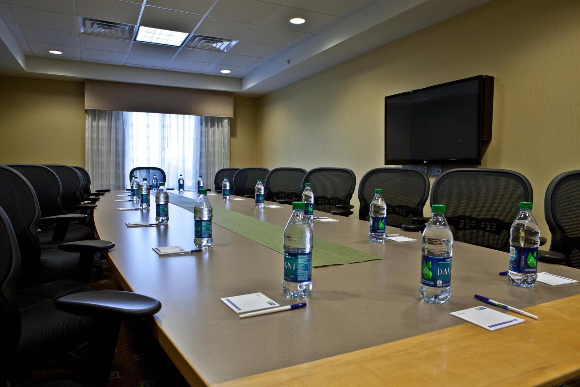 Holiday Inn Express Hotel & Suites Lansing-Dimondale by IHG photo 76