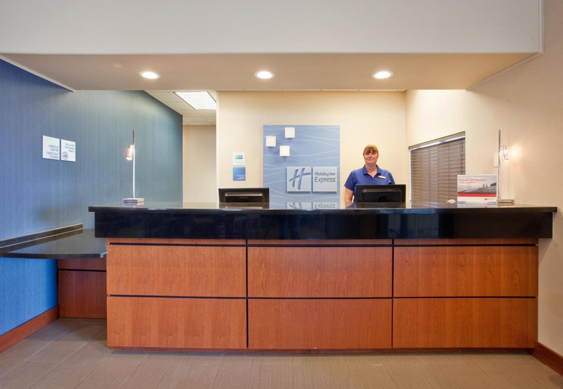 Holiday Inn Express Hotel & Suites Beatrice by IHG photo 38