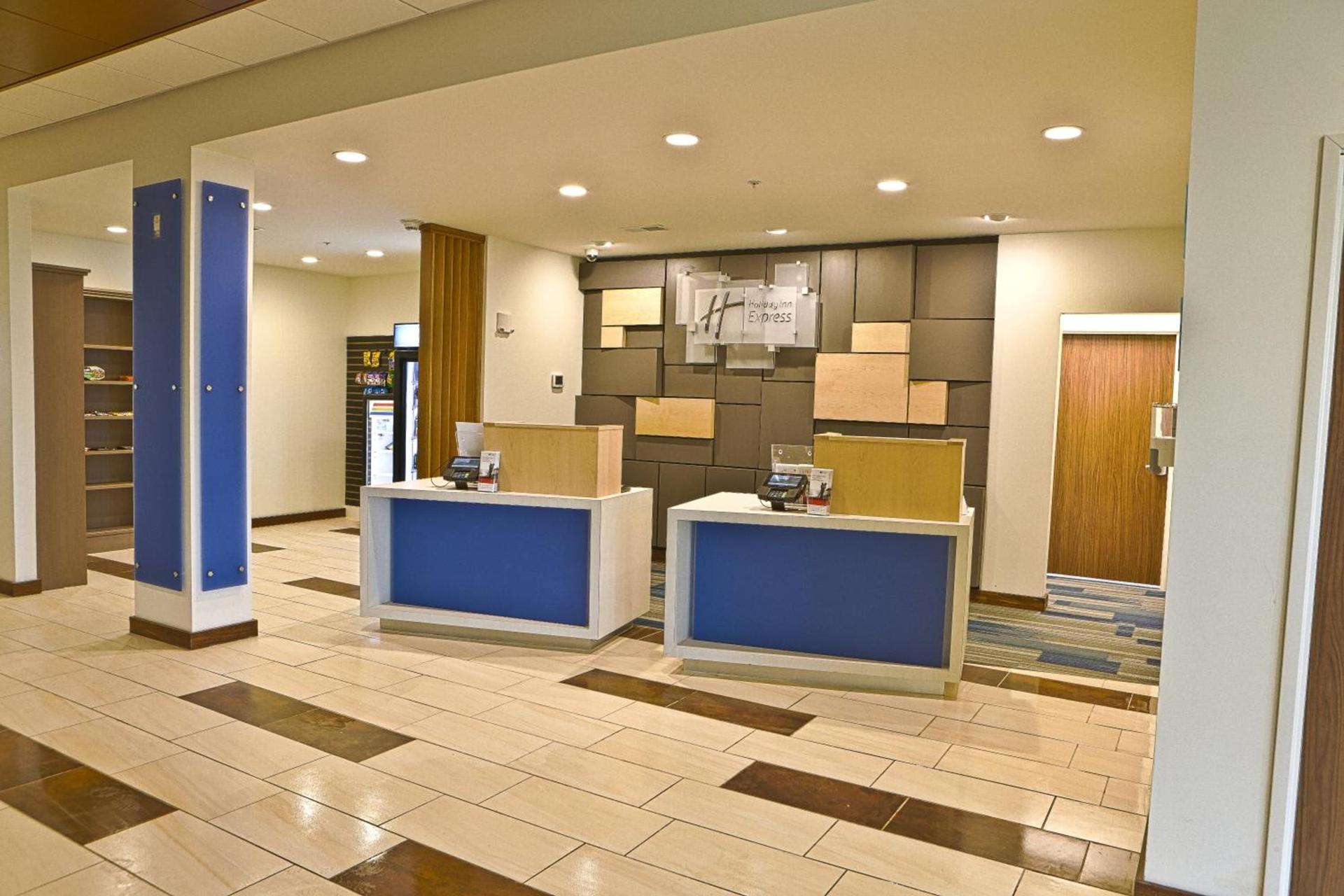 Holiday Inn Express & Suites Monroe by IHG photo 14