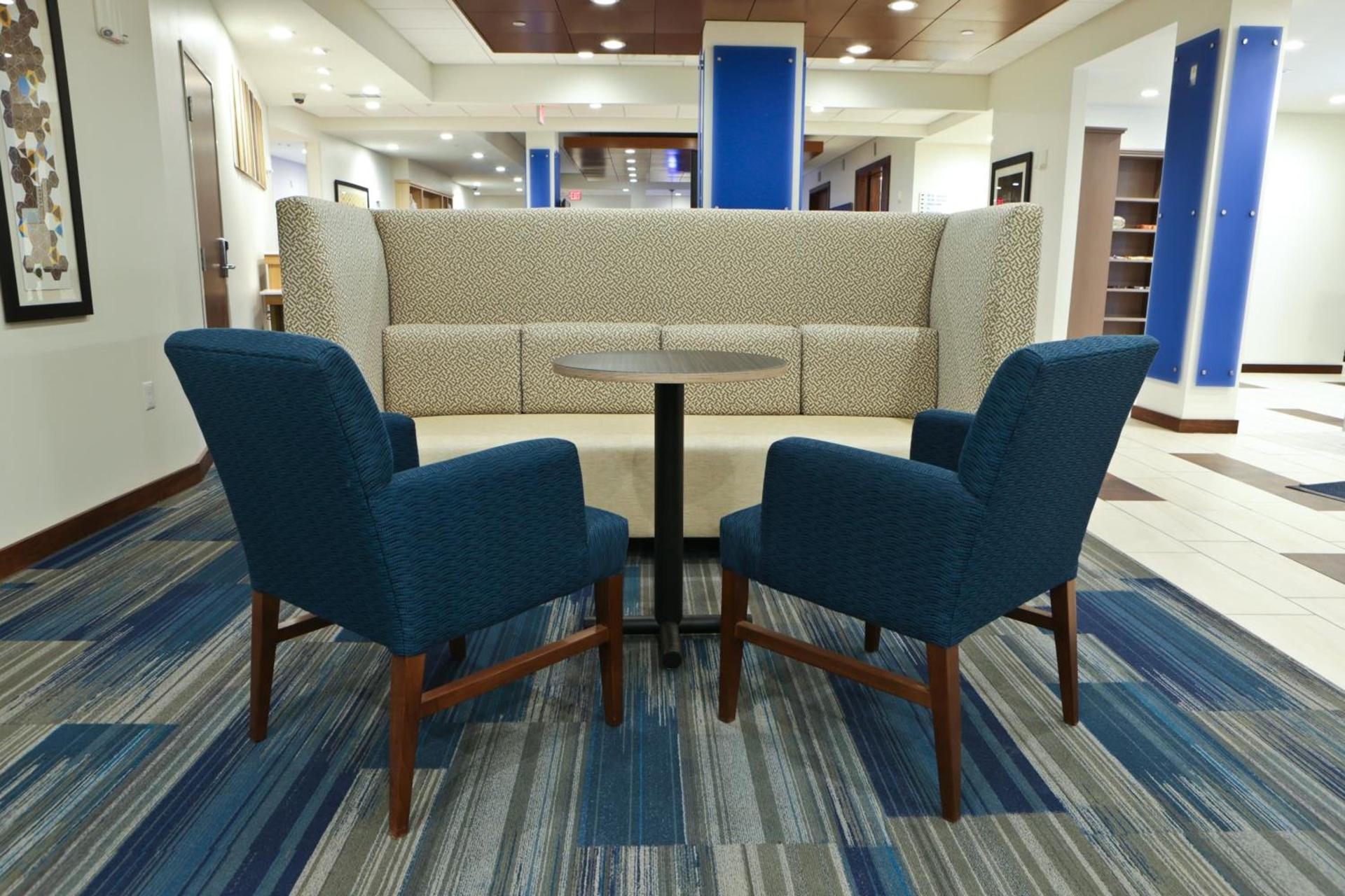 Holiday Inn Express & Suites Monroe by IHG photo 11