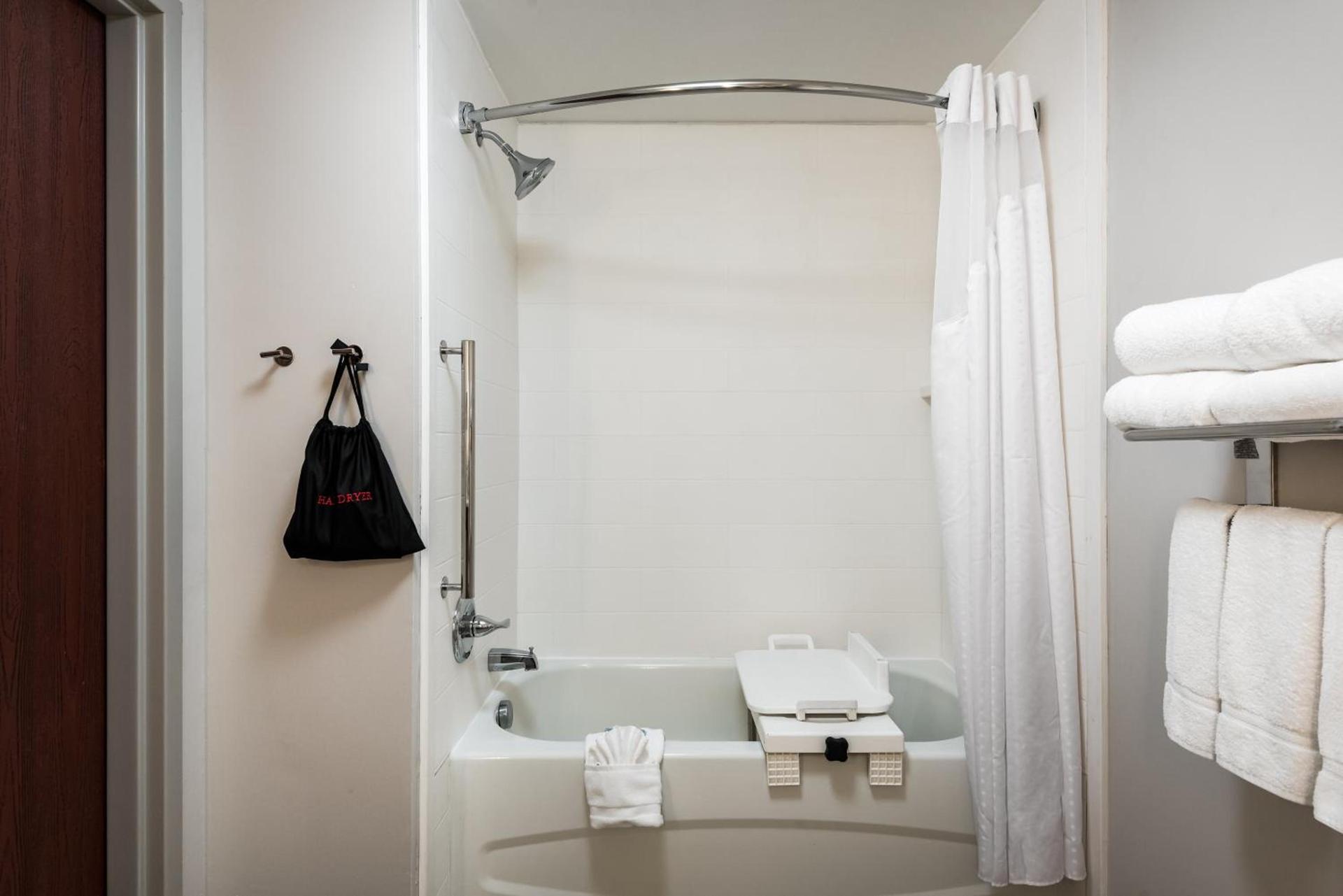Holiday Inn Express Hotel & Suites Bartow by IHG photo 19