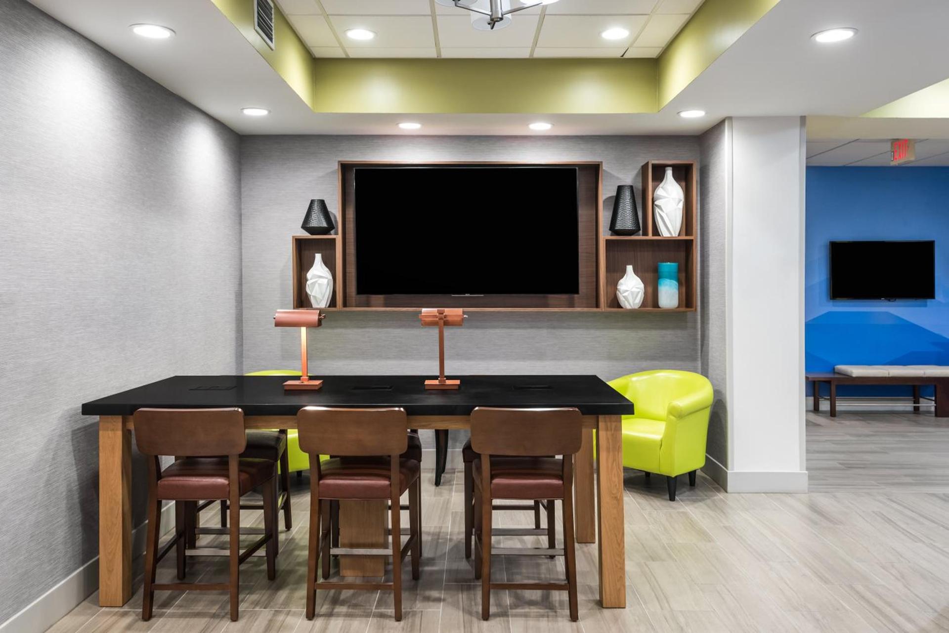 Holiday Inn Express Hotel & Suites Bartow by IHG photo 11