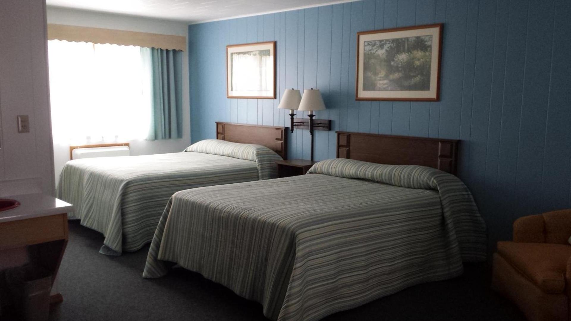 Cedars Motel photo 51