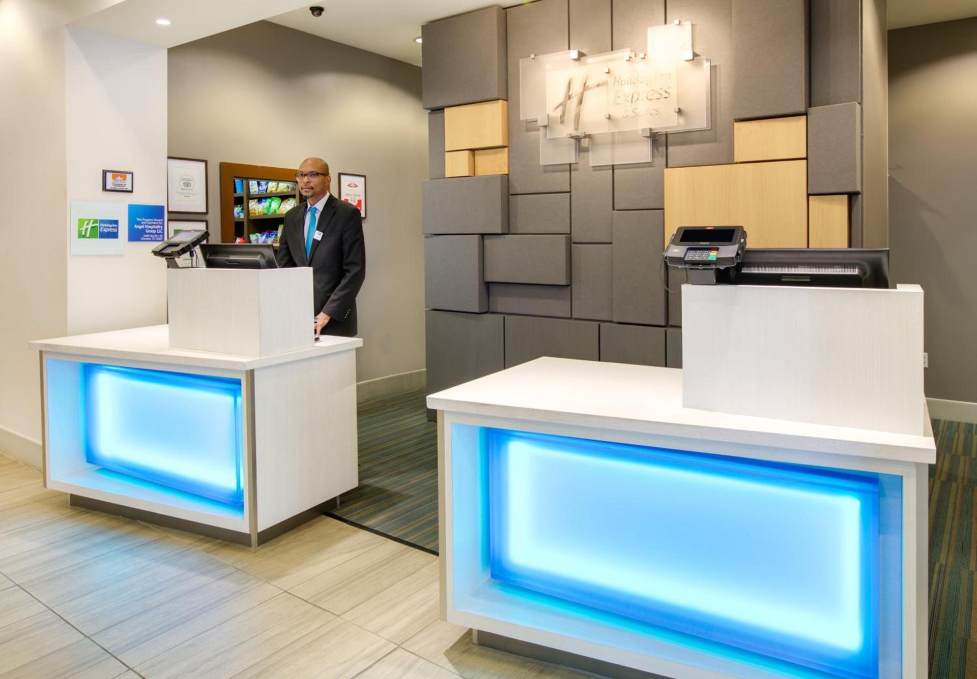 Holiday Inn Express & Suites - Denton North by IHG photo 17