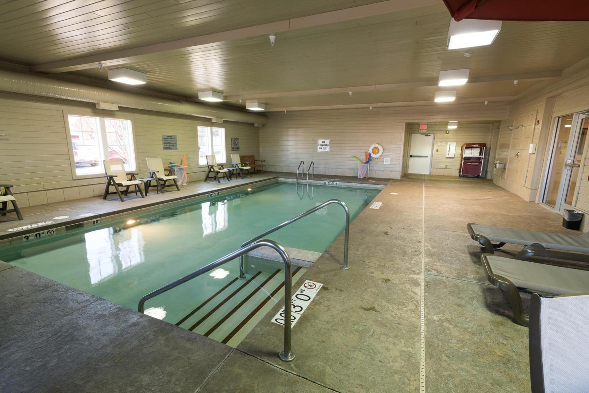 Holiday Inn Express & Suites Iron Mountain by IHG photo 28