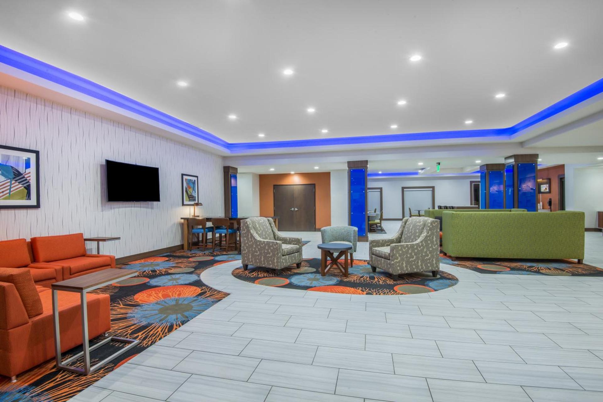 Holiday Inn Express & Suites Stillwater - University Area by IHG photo 11