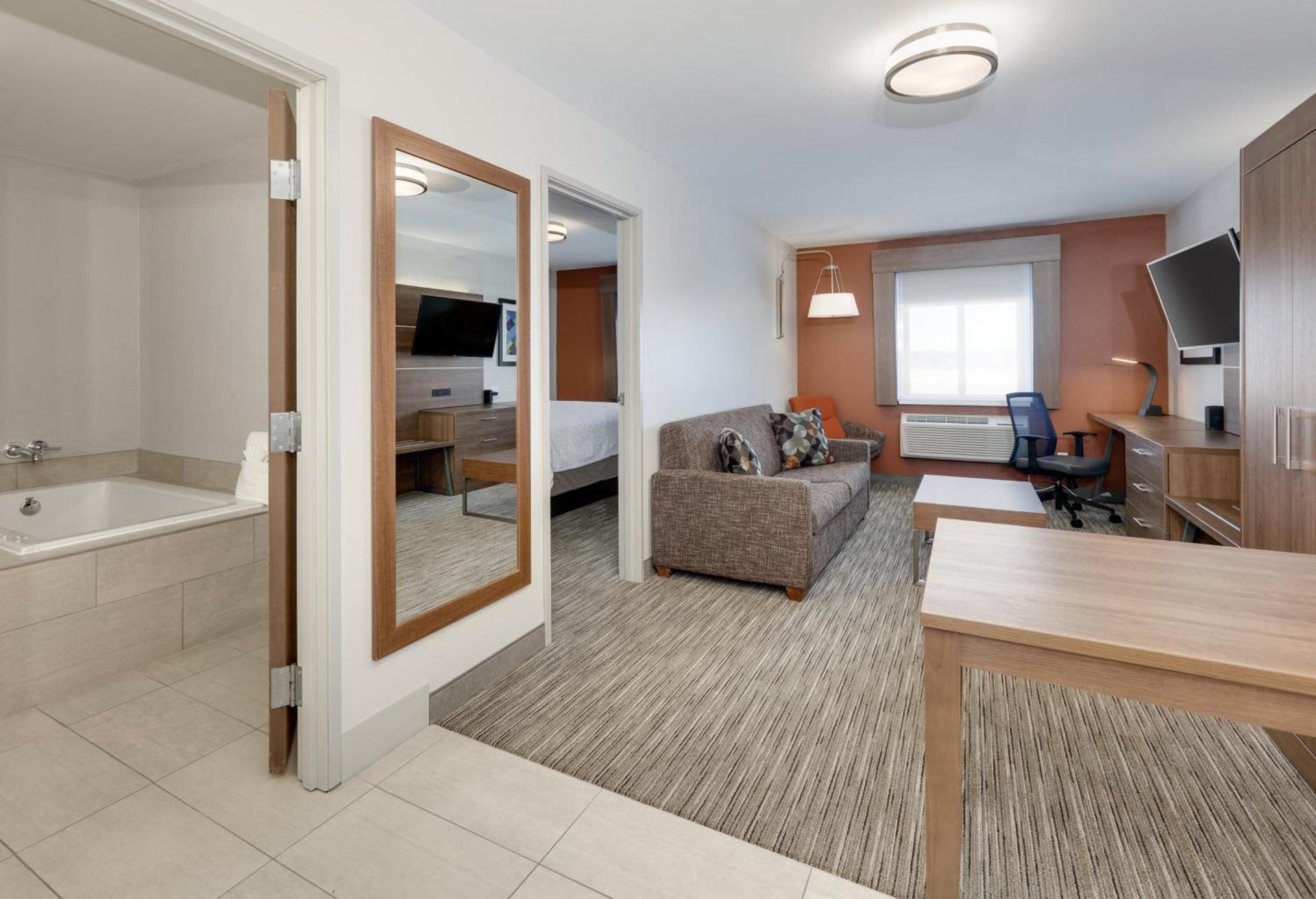 Holiday Inn Express Scottsbluff - Gering by IHG photo 42