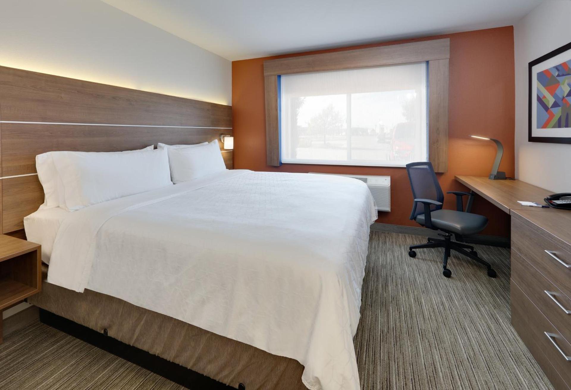 Holiday Inn Express Scottsbluff - Gering by IHG photo 41