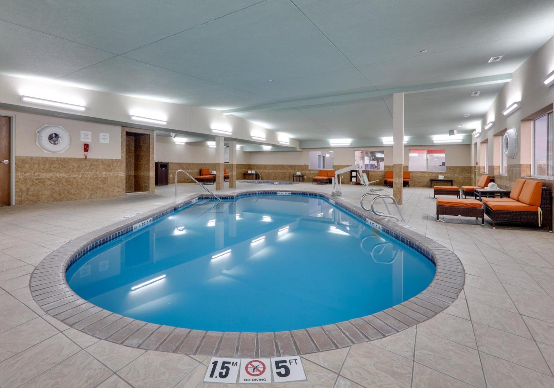 Holiday Inn Express Scottsbluff - Gering by IHG photo 31