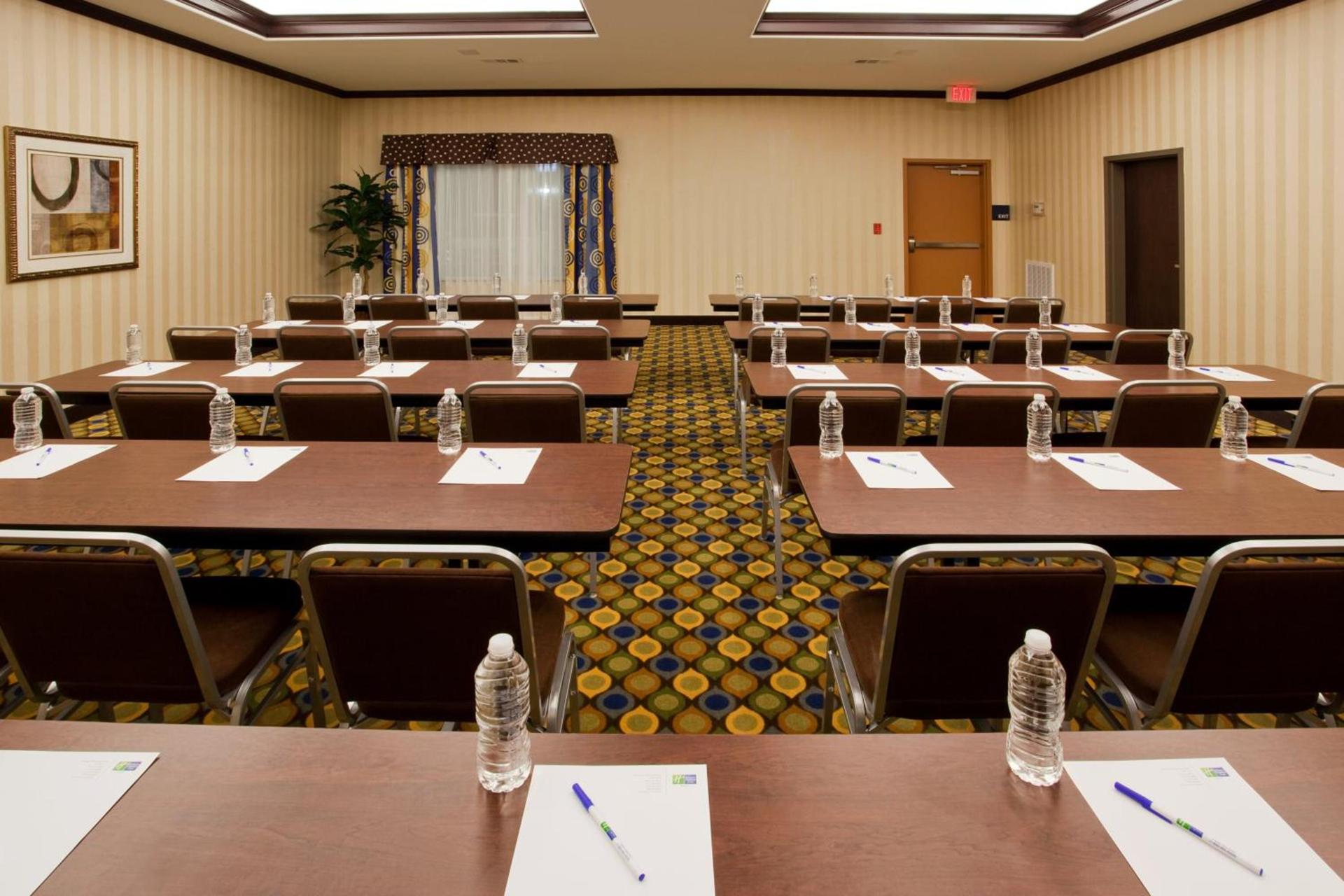 Holiday Inn Express & Suites Austin South-Buda by IHG photo 23