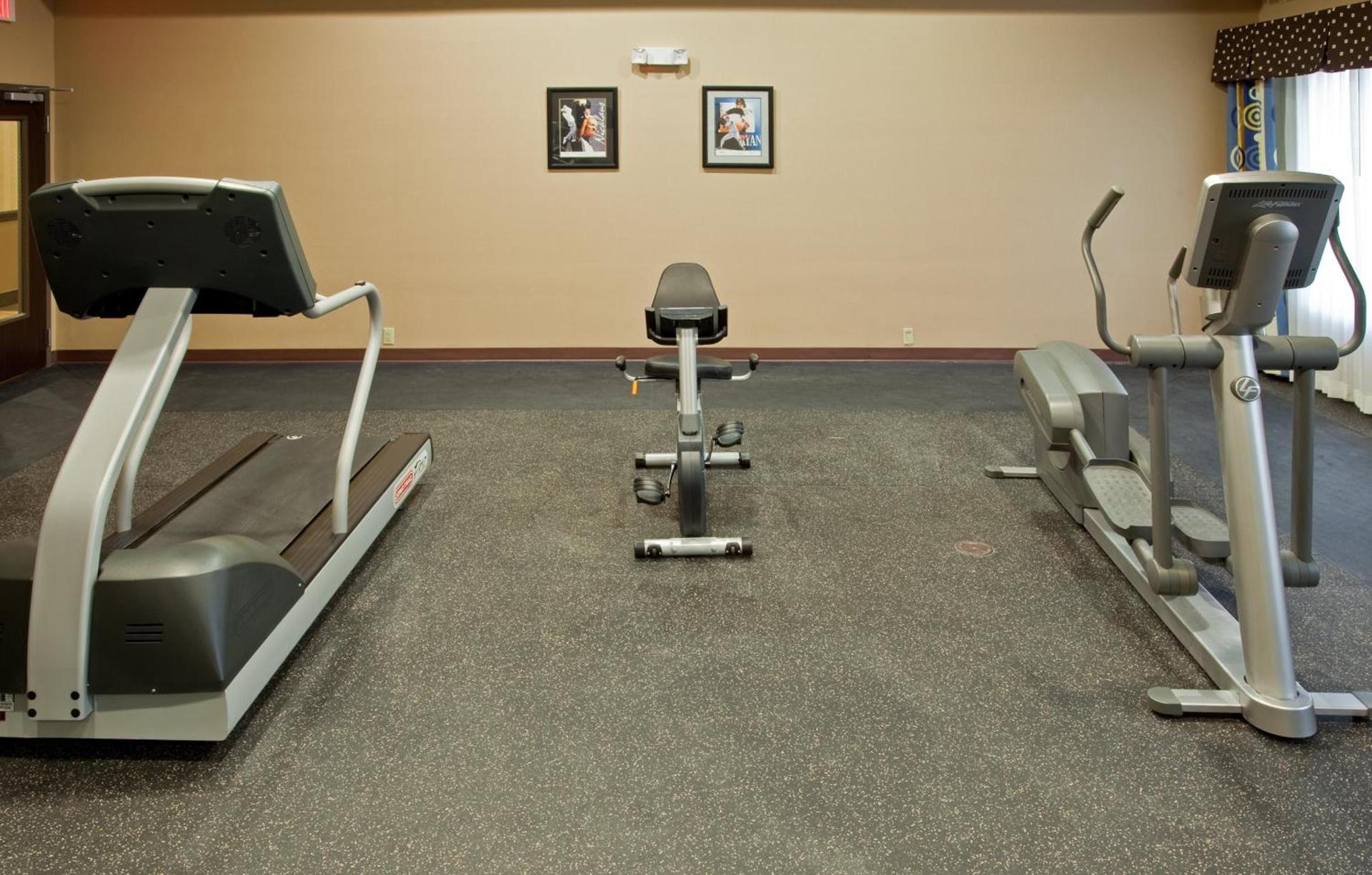 Holiday Inn Express & Suites Austin South-Buda by IHG photo 8