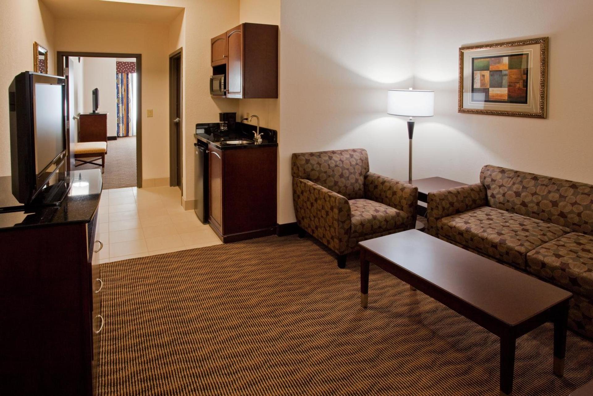 Holiday Inn Express & Suites Austin South-Buda by IHG photo 24