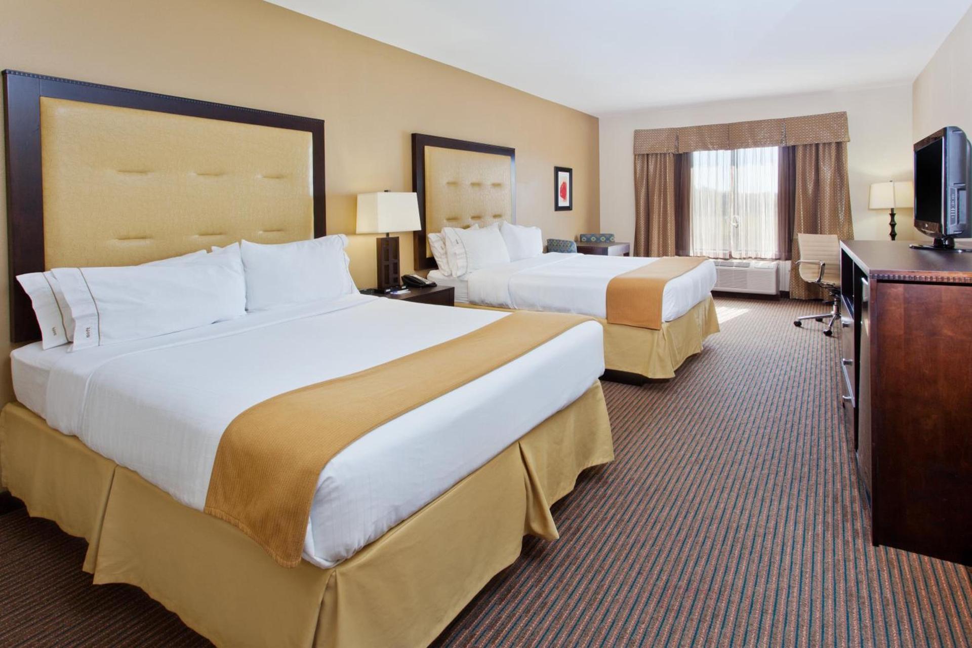 Holiday Inn Express Hotel & Suites Cordele North by IHG photo 12