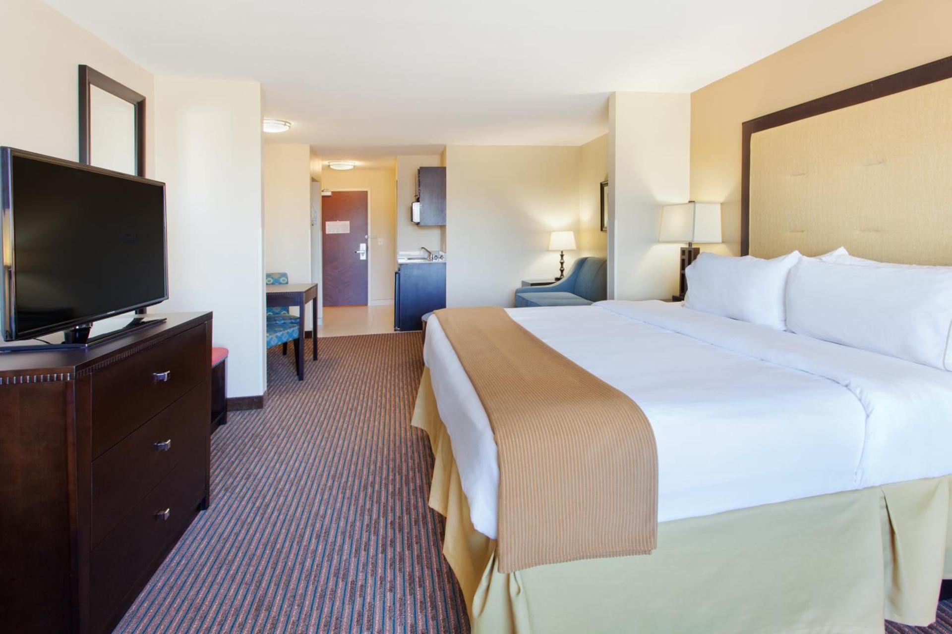 Holiday Inn Express Hotel & Suites Cordele North by IHG photo 17