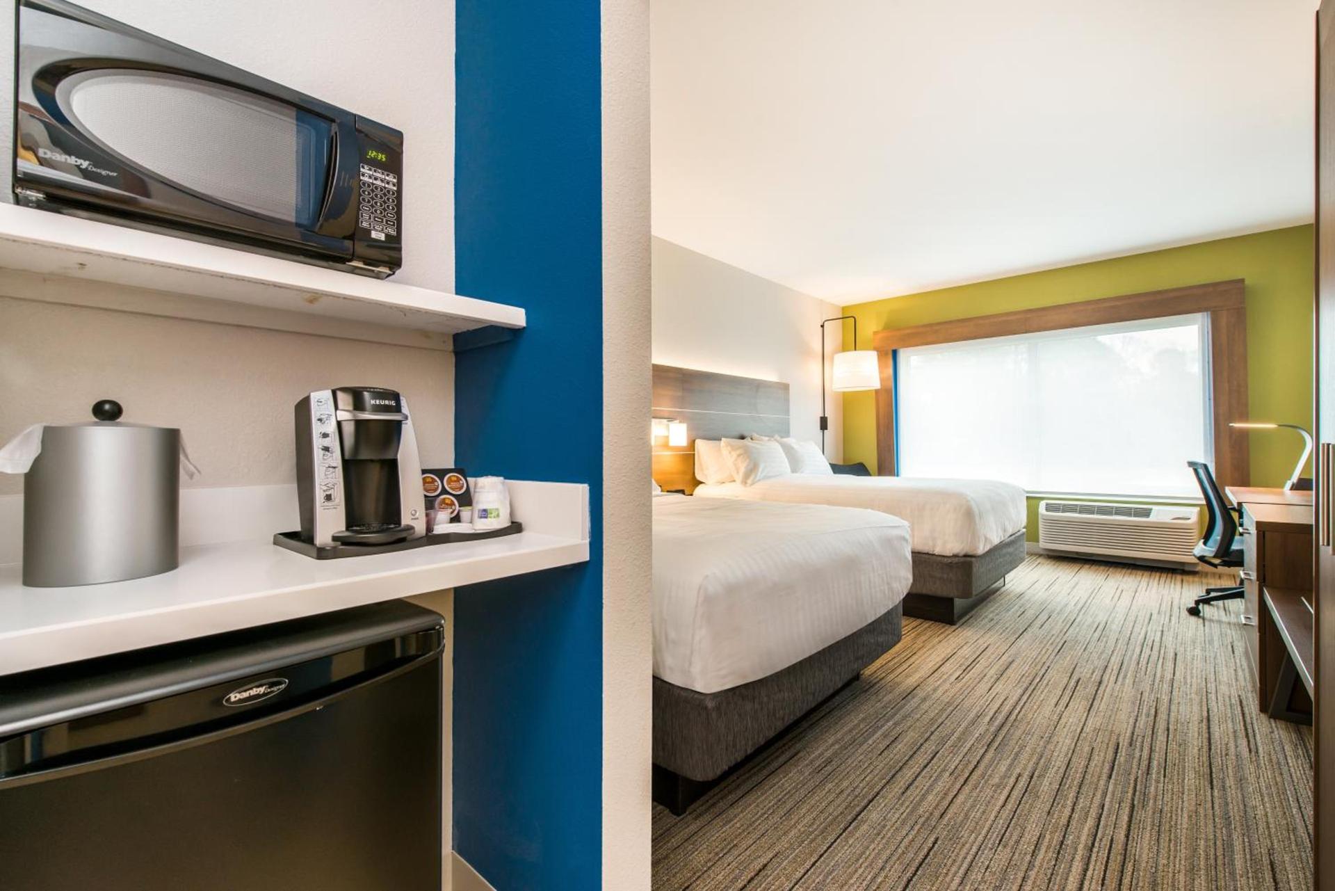 Holiday Inn Express & Suites - Carrollton West by IHG photo 32