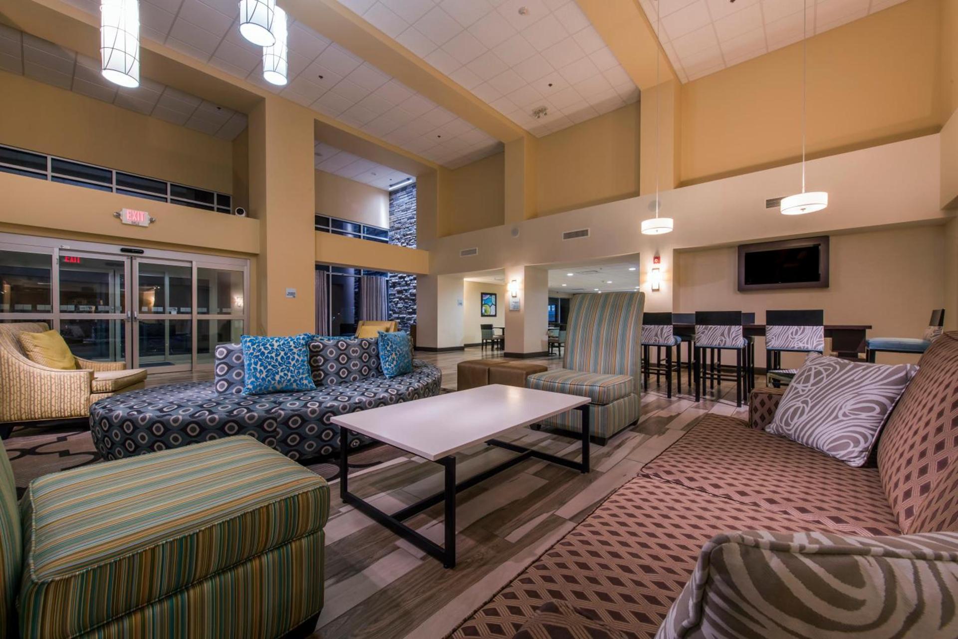 Holiday Inn Express & Suites Colorado Springs Central by IHG photo 42