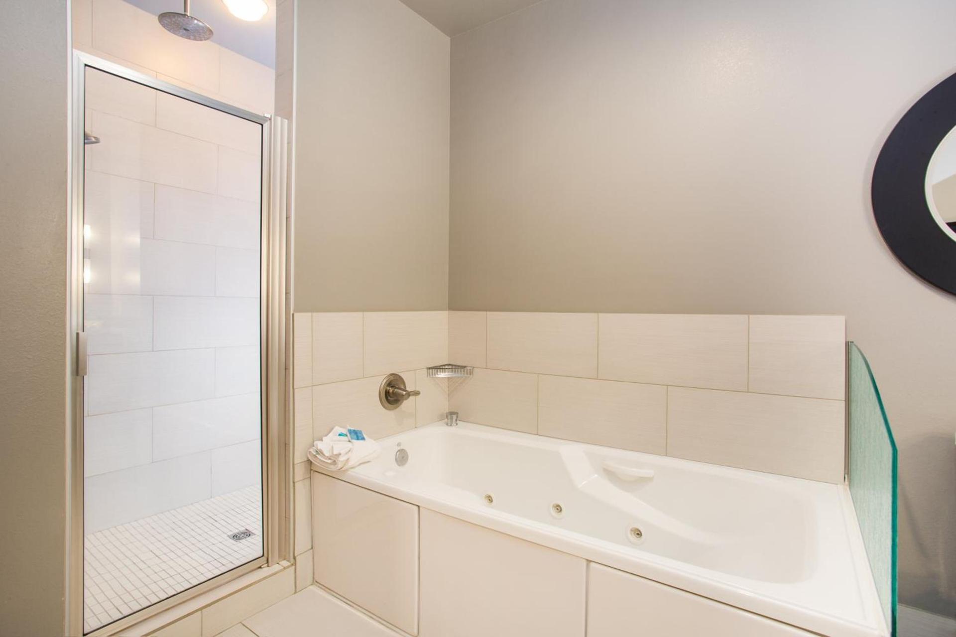 Holiday Inn Express & Suites Amarillo West by IHG photo 11