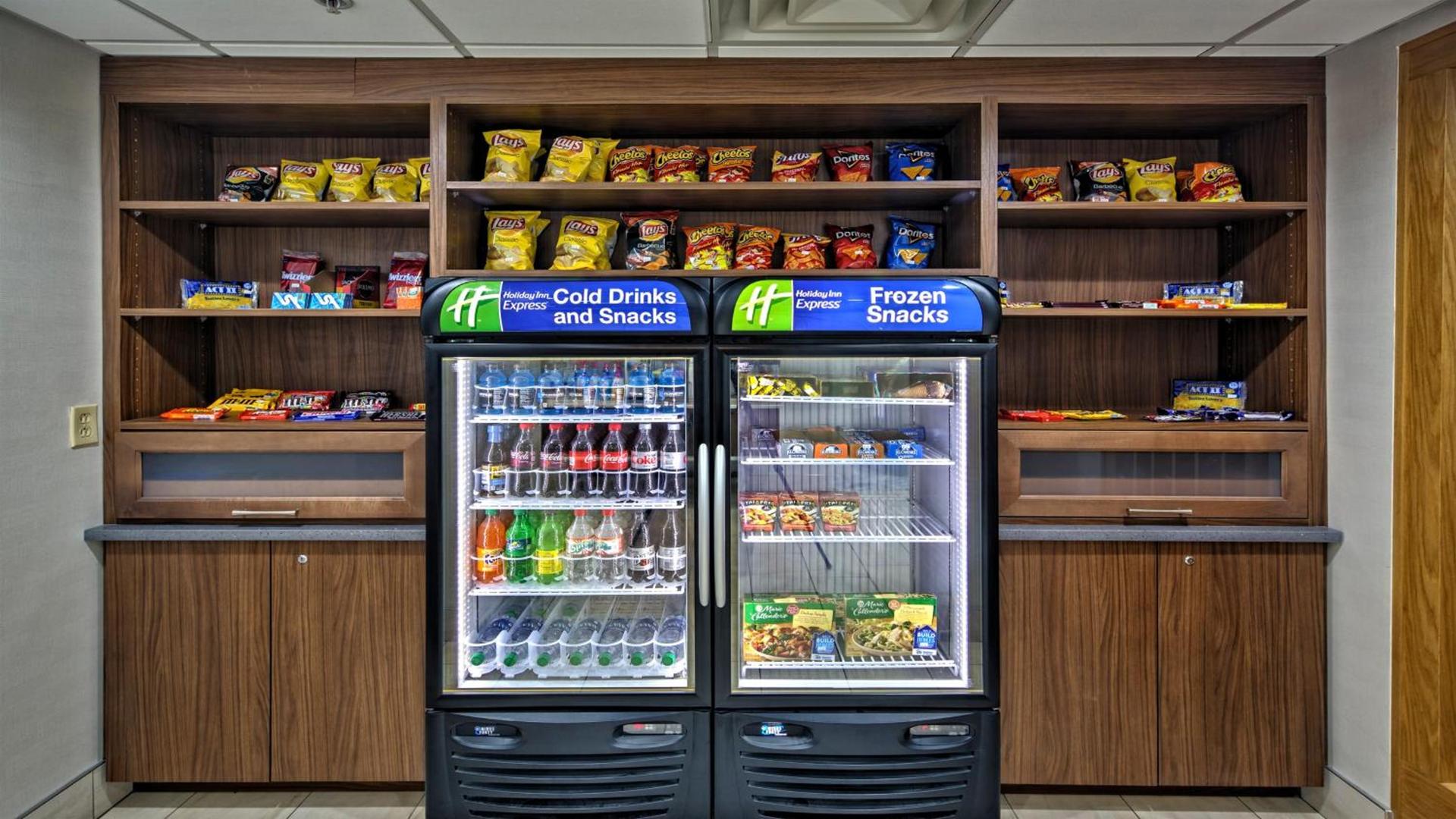 Holiday Inn Express & Suites Crossville by IHG photo 7
