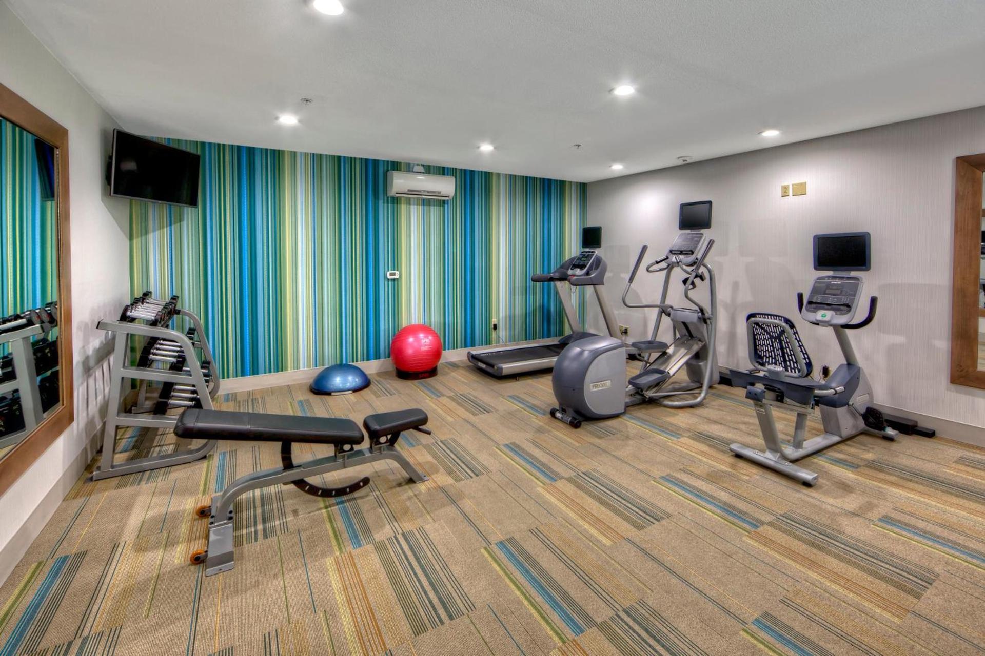 Holiday Inn Express & Suites Crossville by IHG photo 10