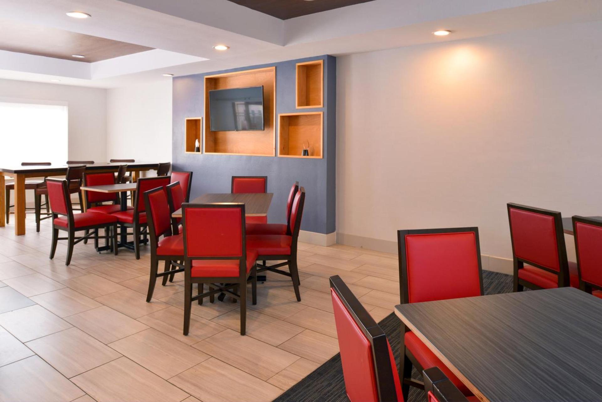 Holiday Inn Express & Suites Austin NW - Lakeline by IHG photo 3