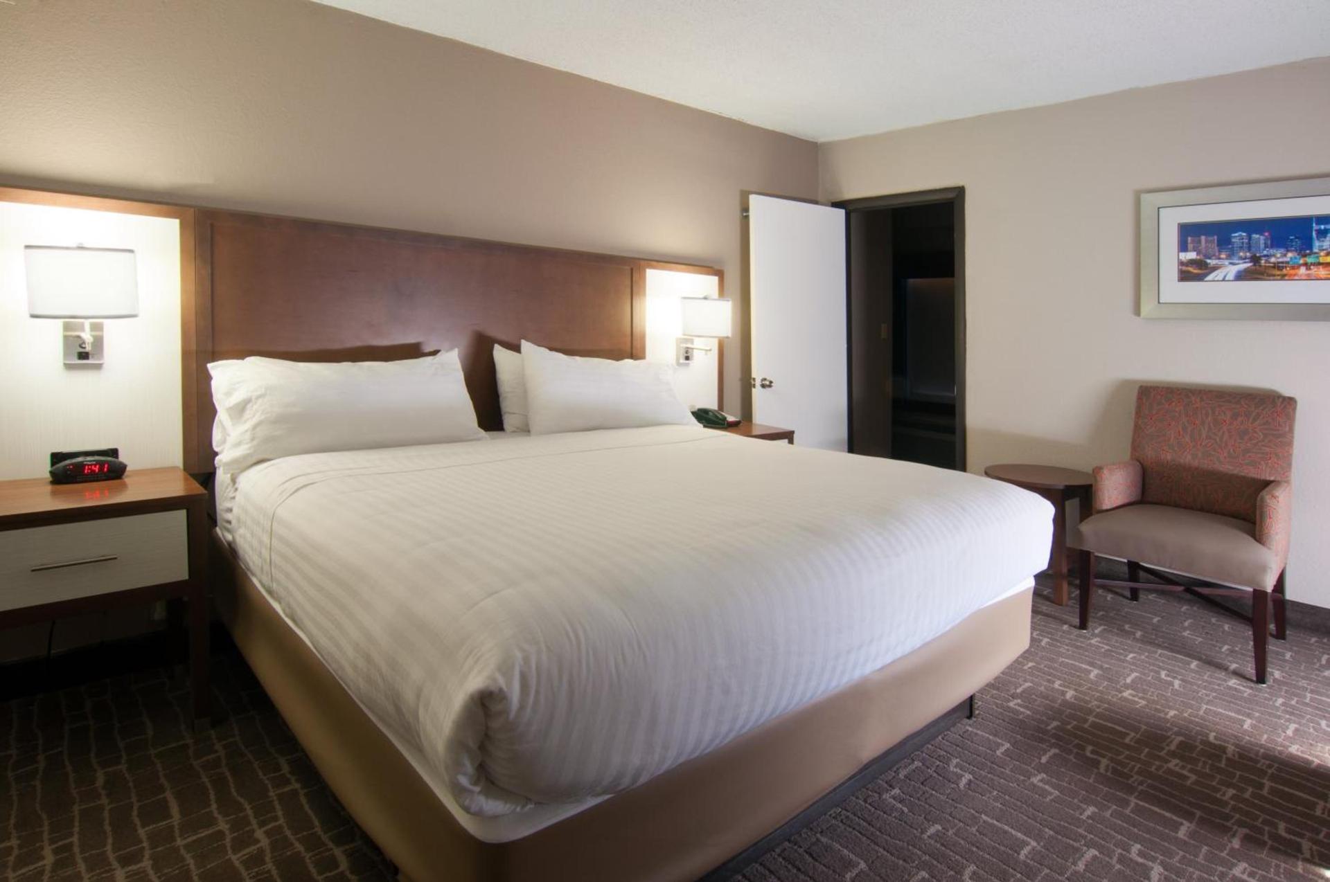 Holiday Inn Express & Suites Nashville-I-40 & I-24(Spence Lane) by IHG photo 26
