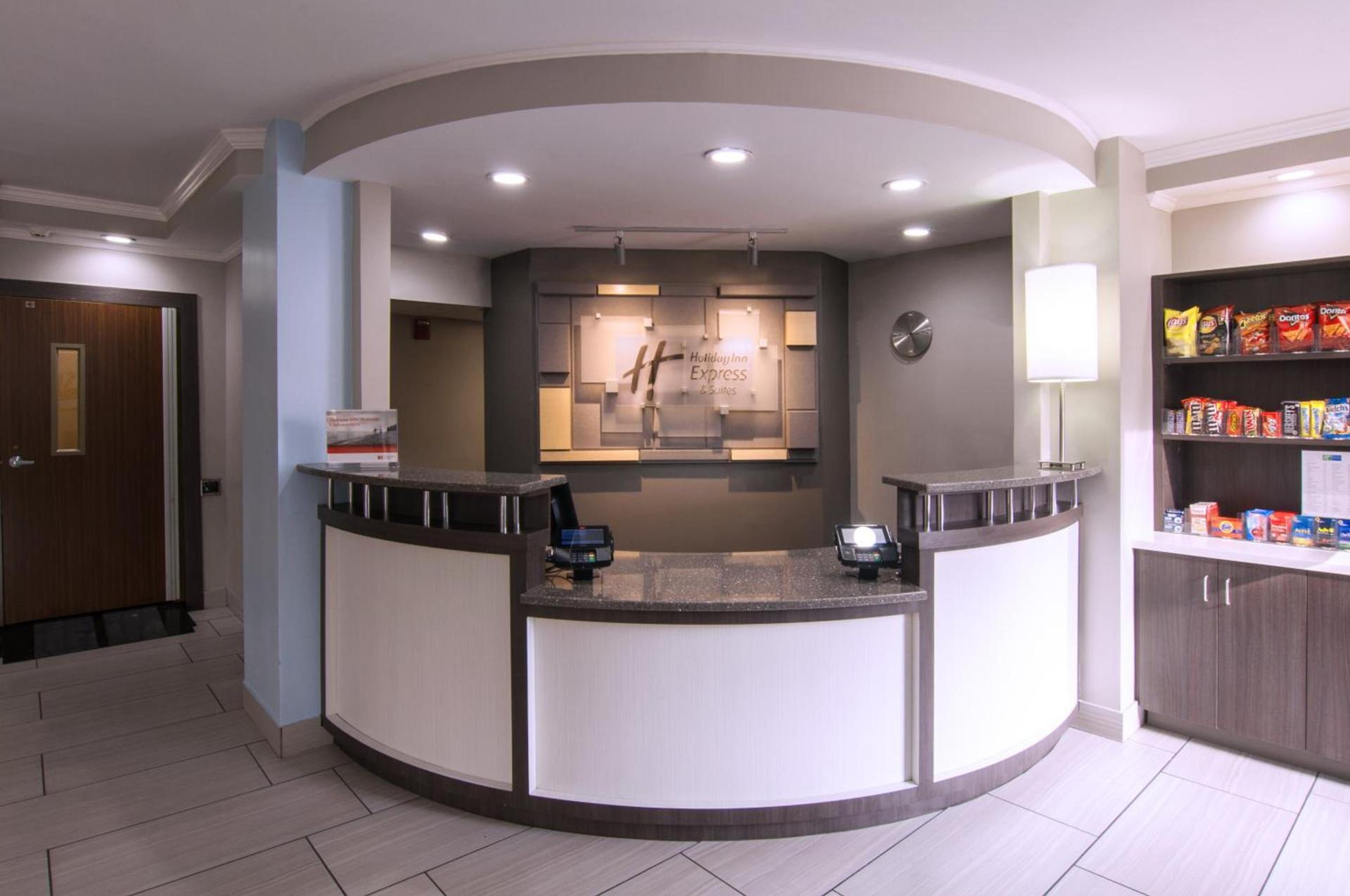 Holiday Inn Express & Suites Nashville-I-40 & I-24(Spence Lane) by IHG photo 5