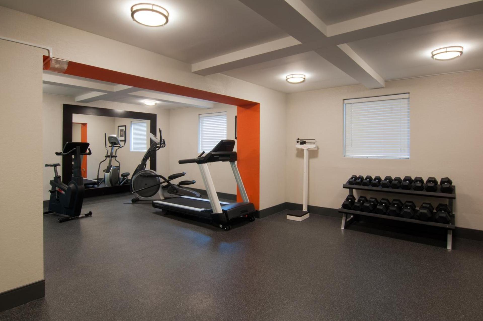 Holiday Inn Express & Suites Nashville-I-40 & I-24(Spence Lane) by IHG photo 6