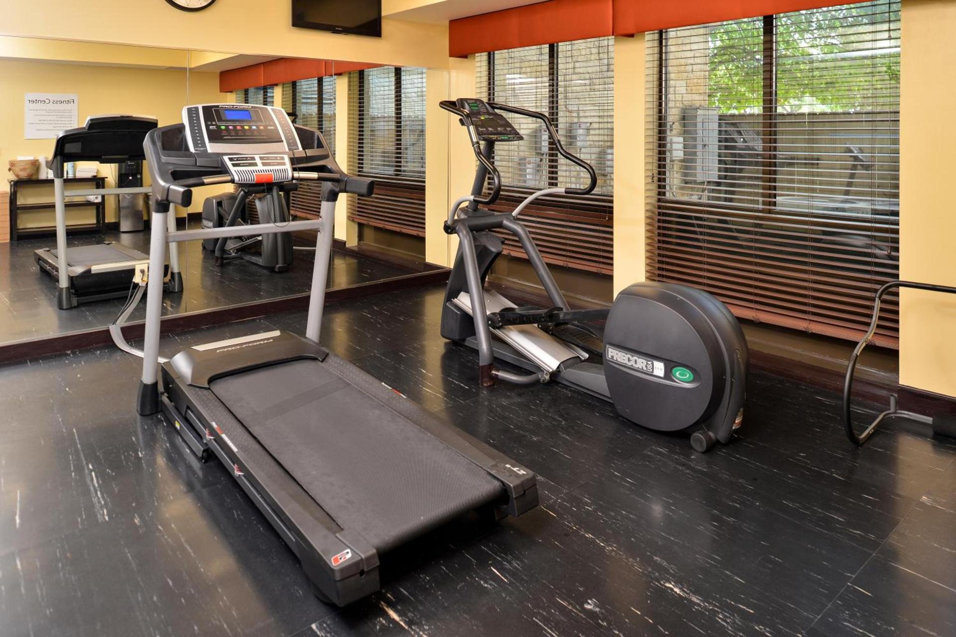 Holiday Inn Express & Suites Austin SW - Sunset Valley by IHG photo 63