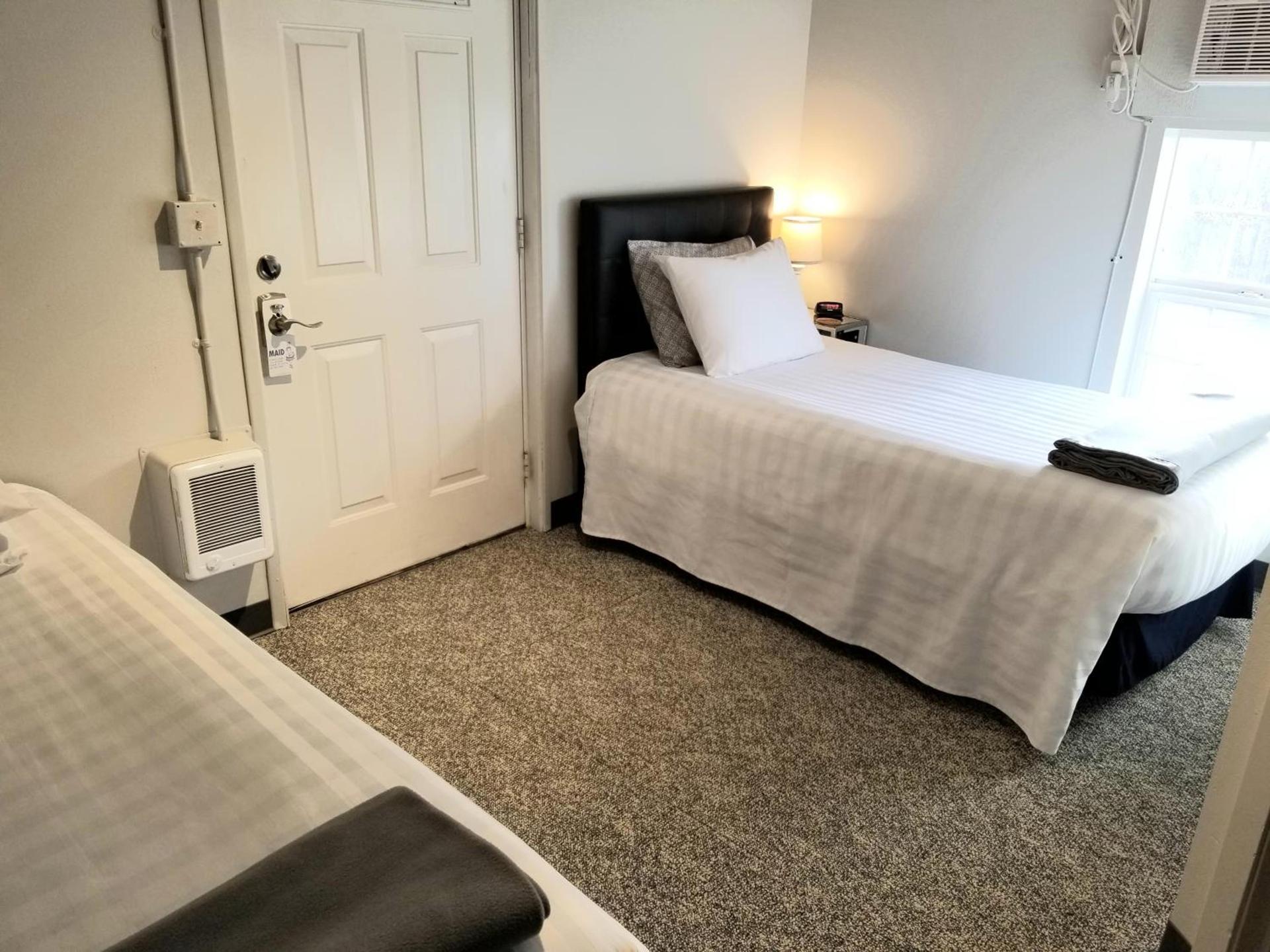 Deep Water Inn photo 42