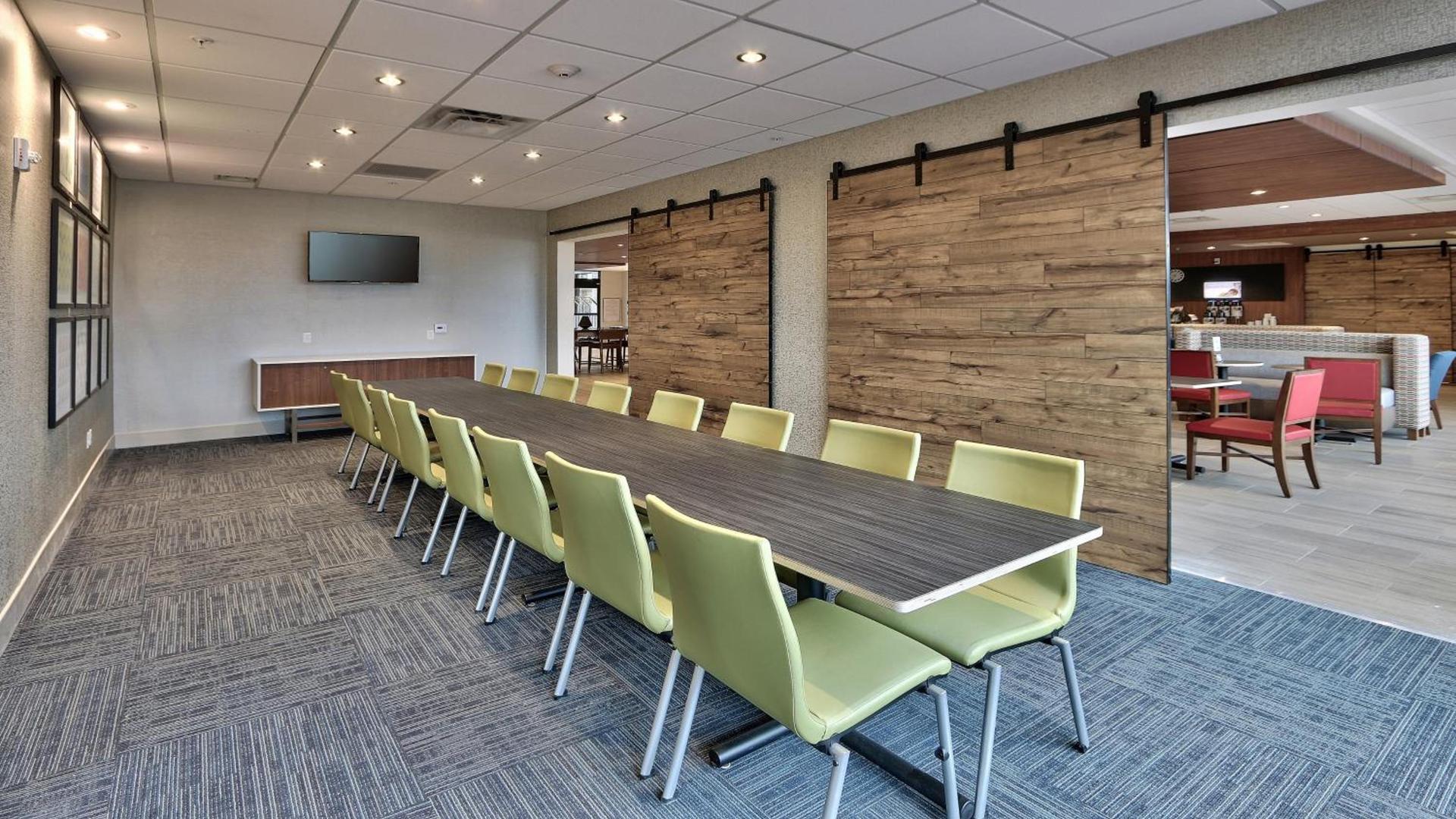 Holiday Inn Express & Suites Broomfield by IHG photo 25