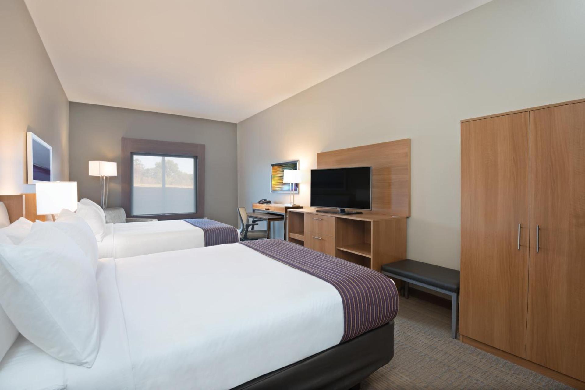Holiday Inn Express Hotel & Suites Hot Springs by IHG photo 5