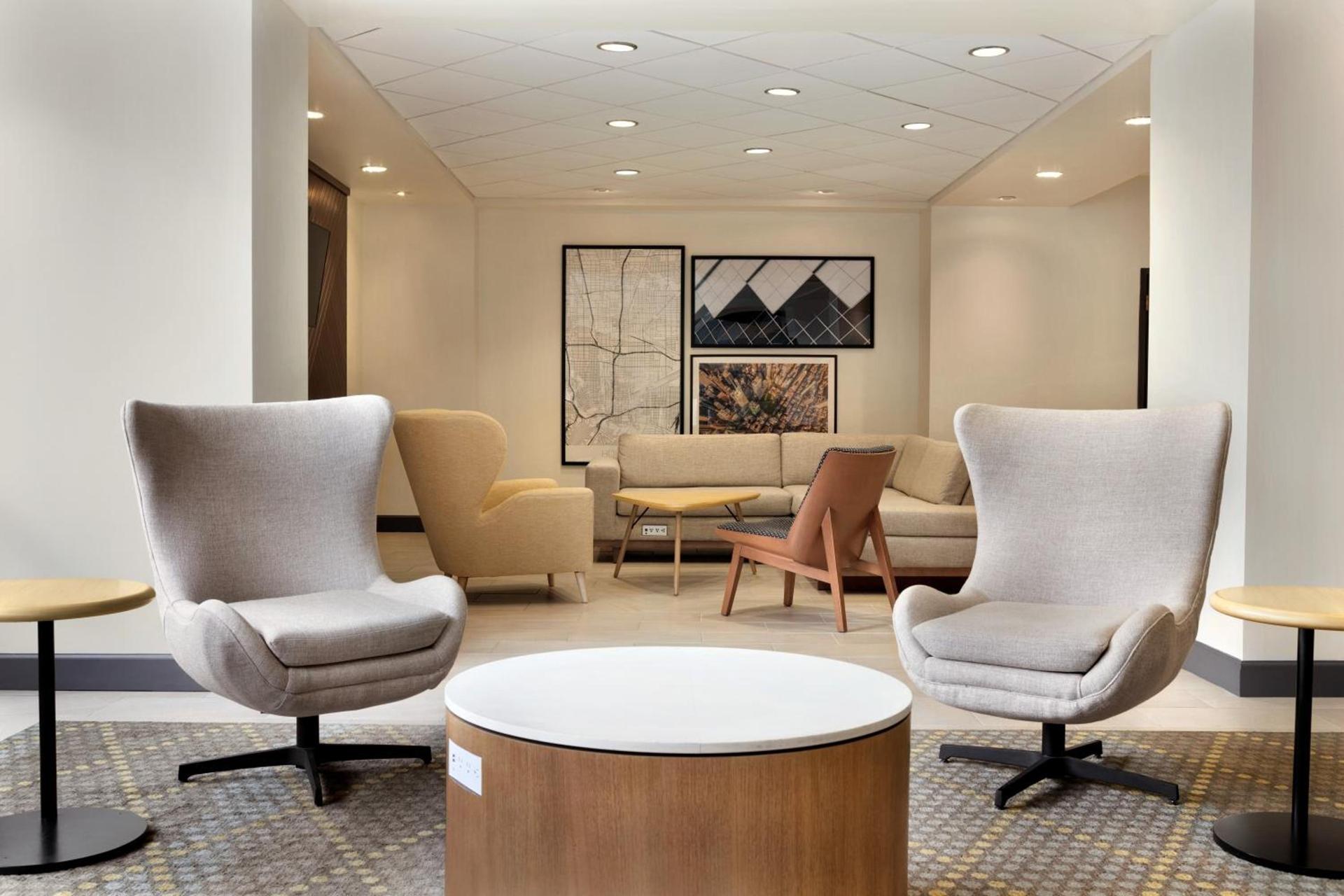 Holiday Inn Houston Intercontinental Airport by IHG photo 6