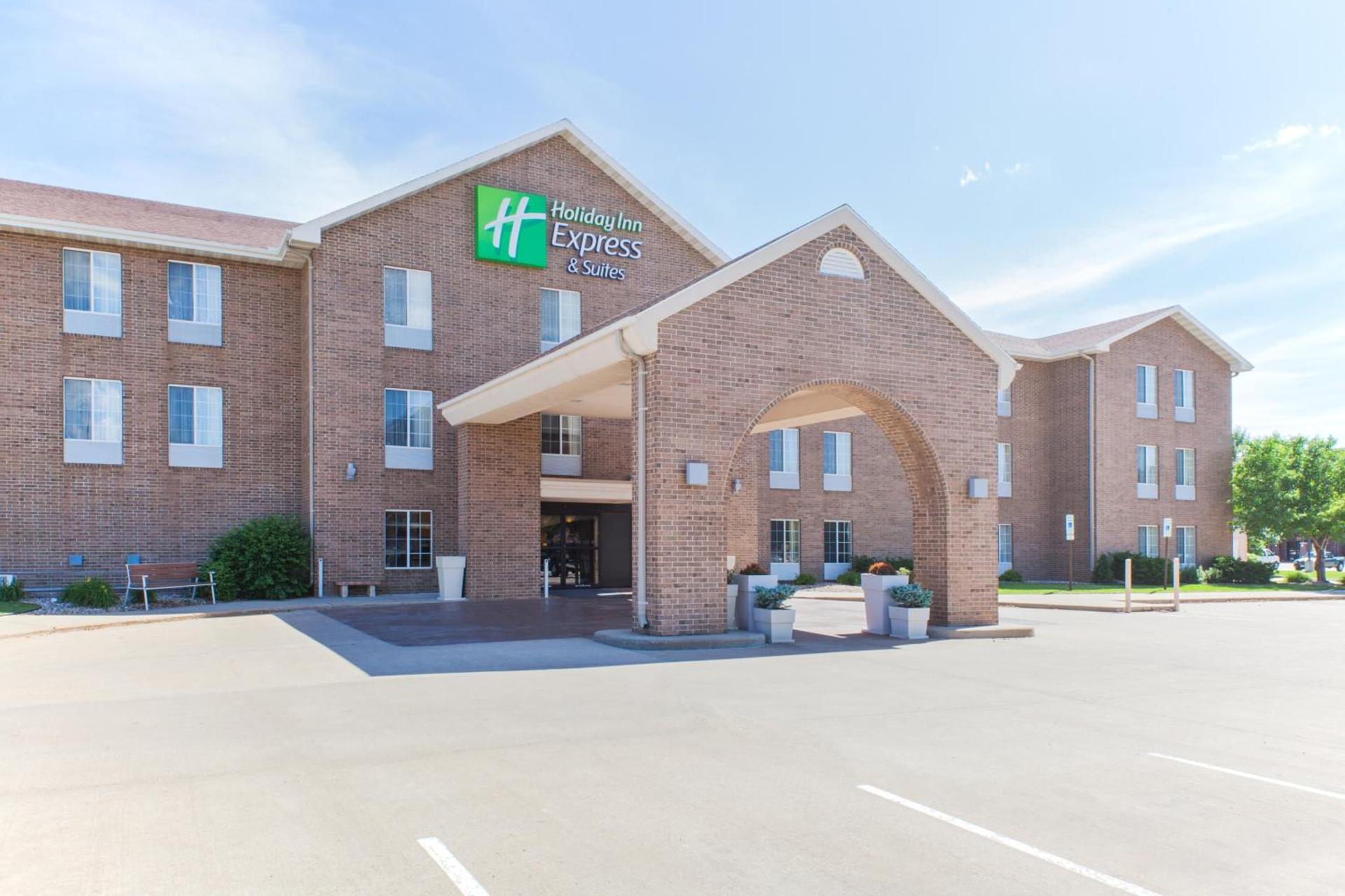 Holiday Inn Express Hotel & Suites Sioux Falls At Empire Mall by IHG photo 69